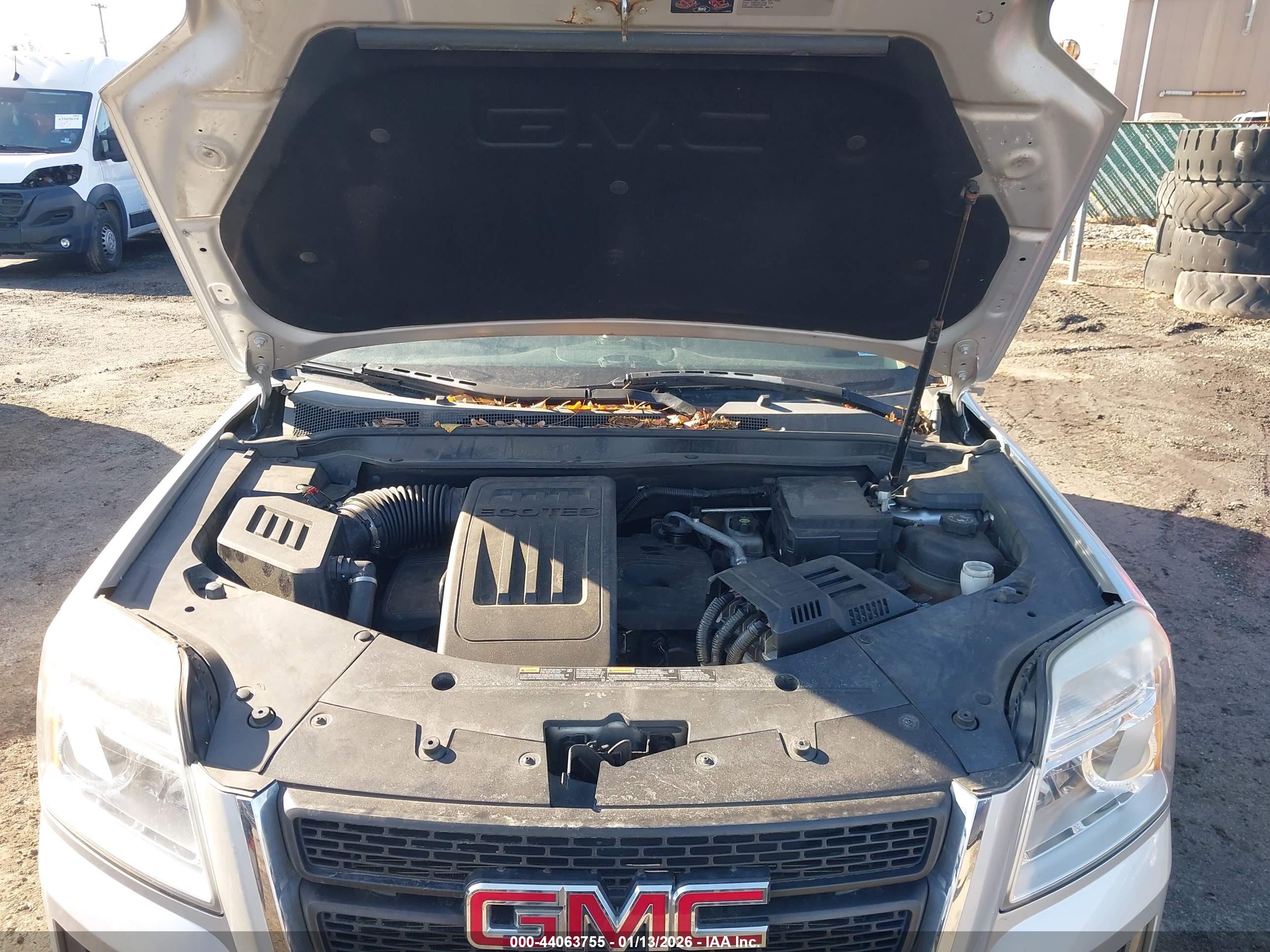 GMC TERRAIN image 10