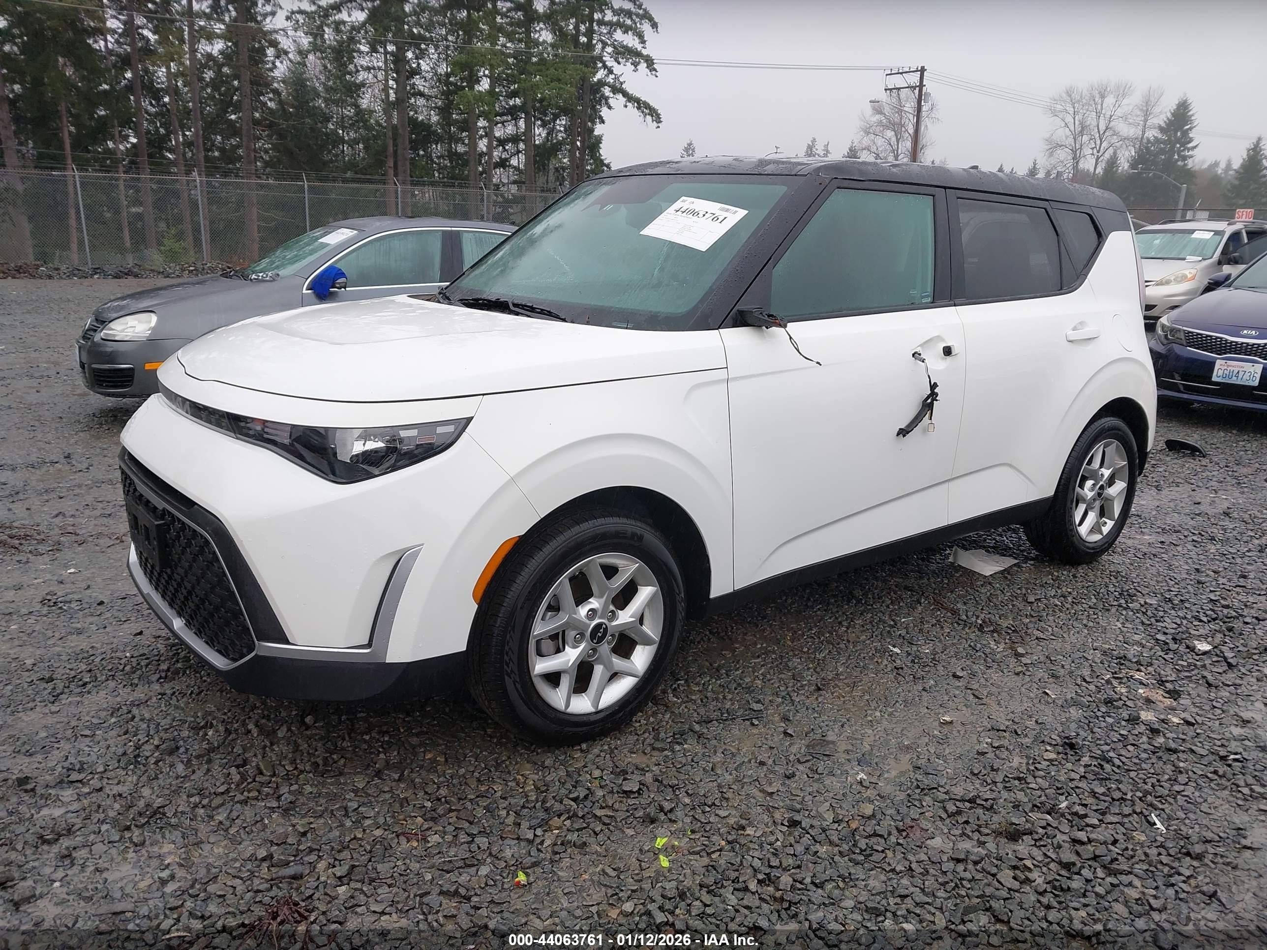 KIA SOUL image 2