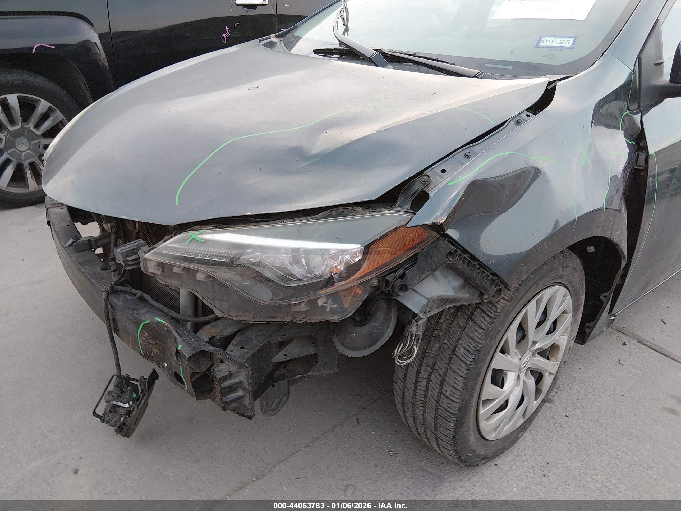 TOYOTA COROLLA image 6
