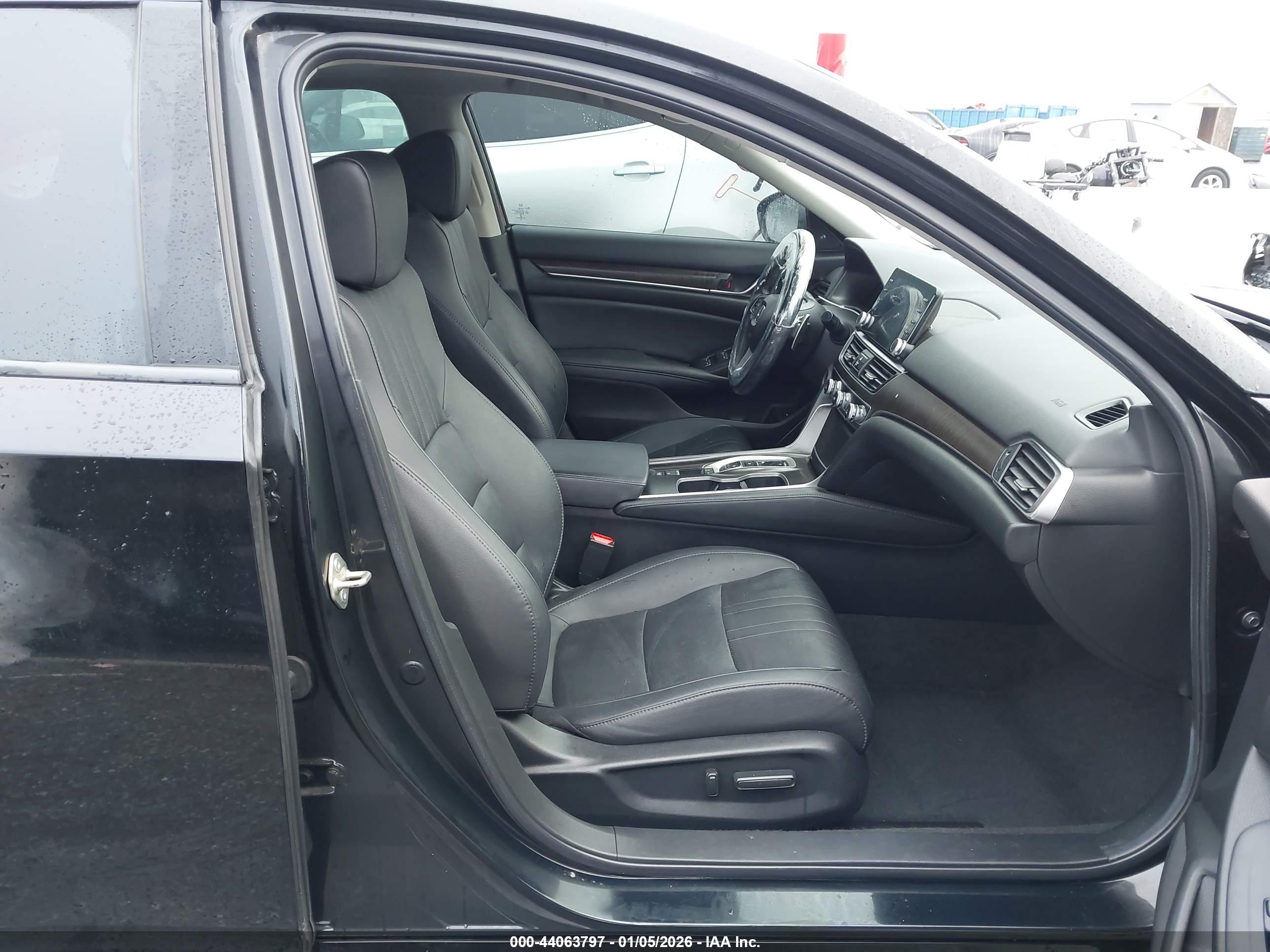 HONDA ACCORD image 5