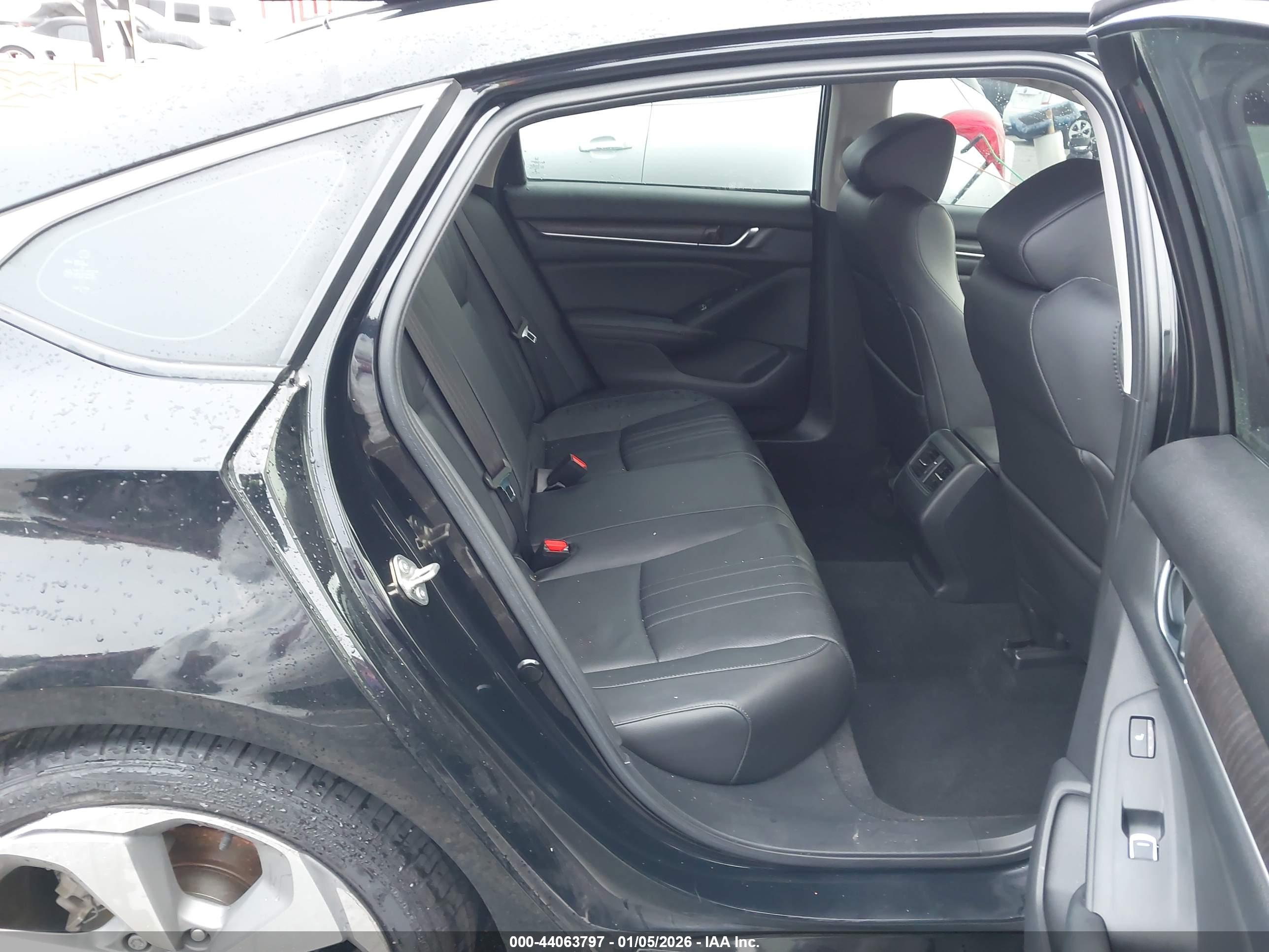 HONDA ACCORD image 8