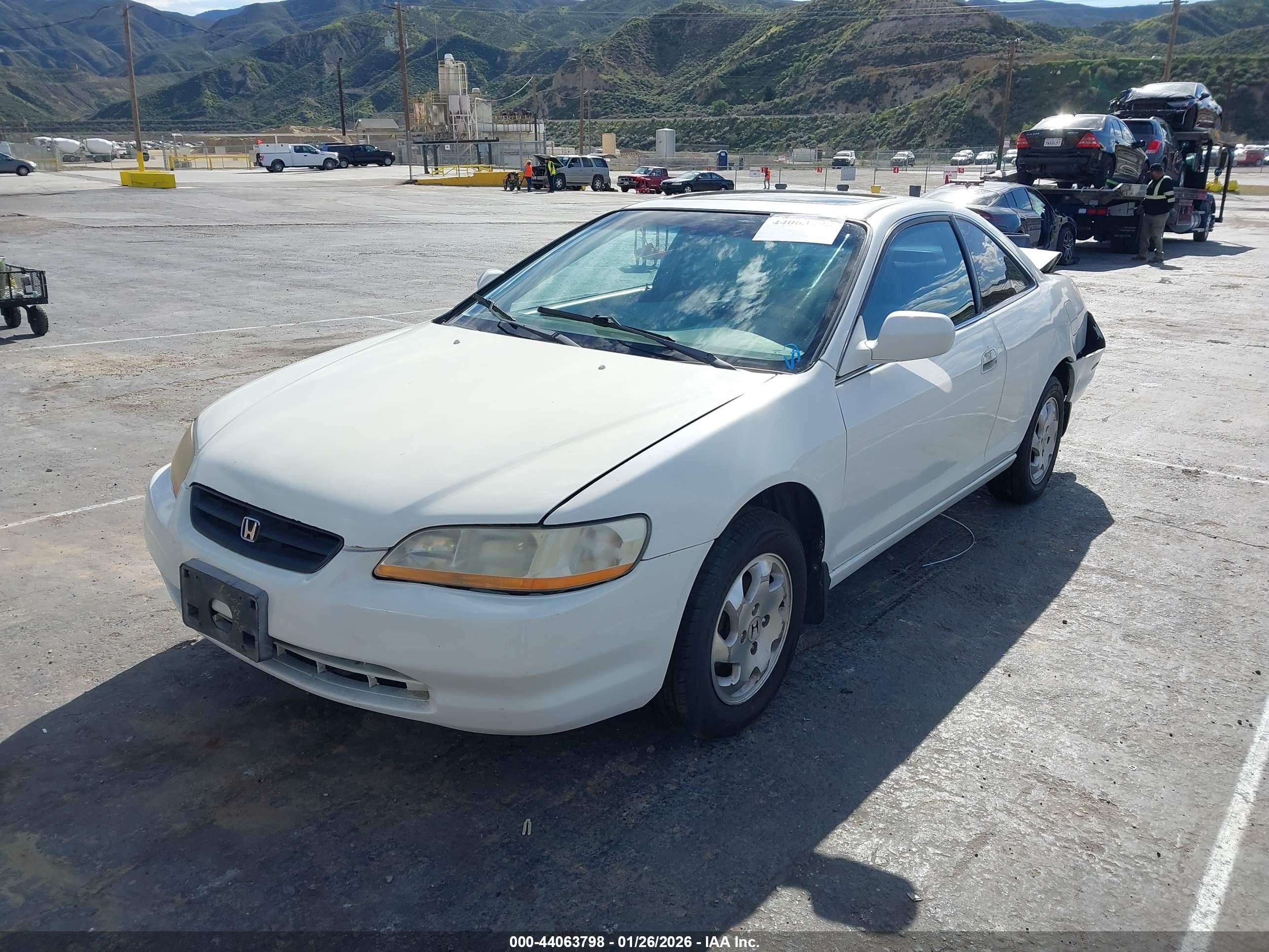 HONDA ACCORD image 2