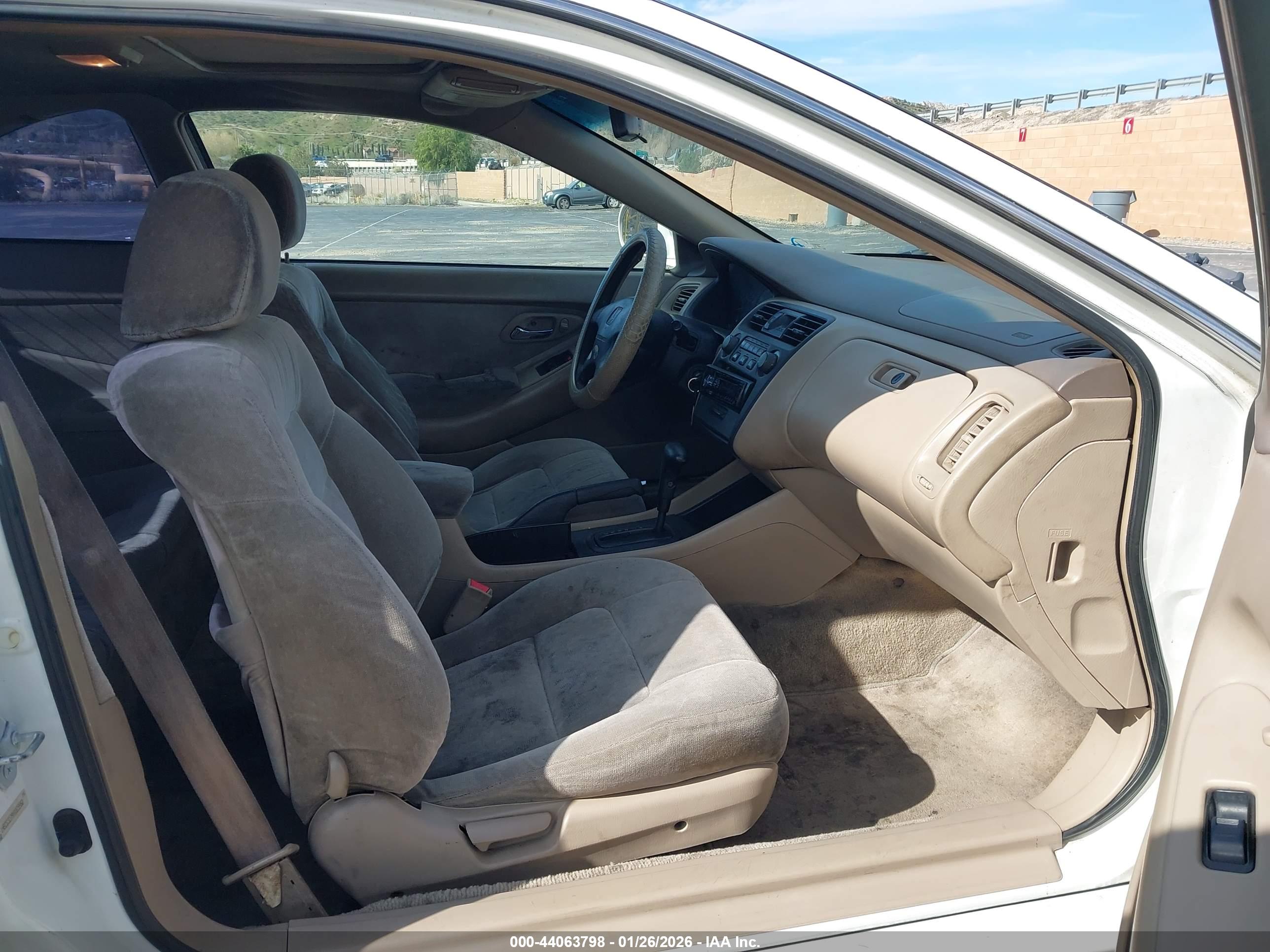 HONDA ACCORD image 5