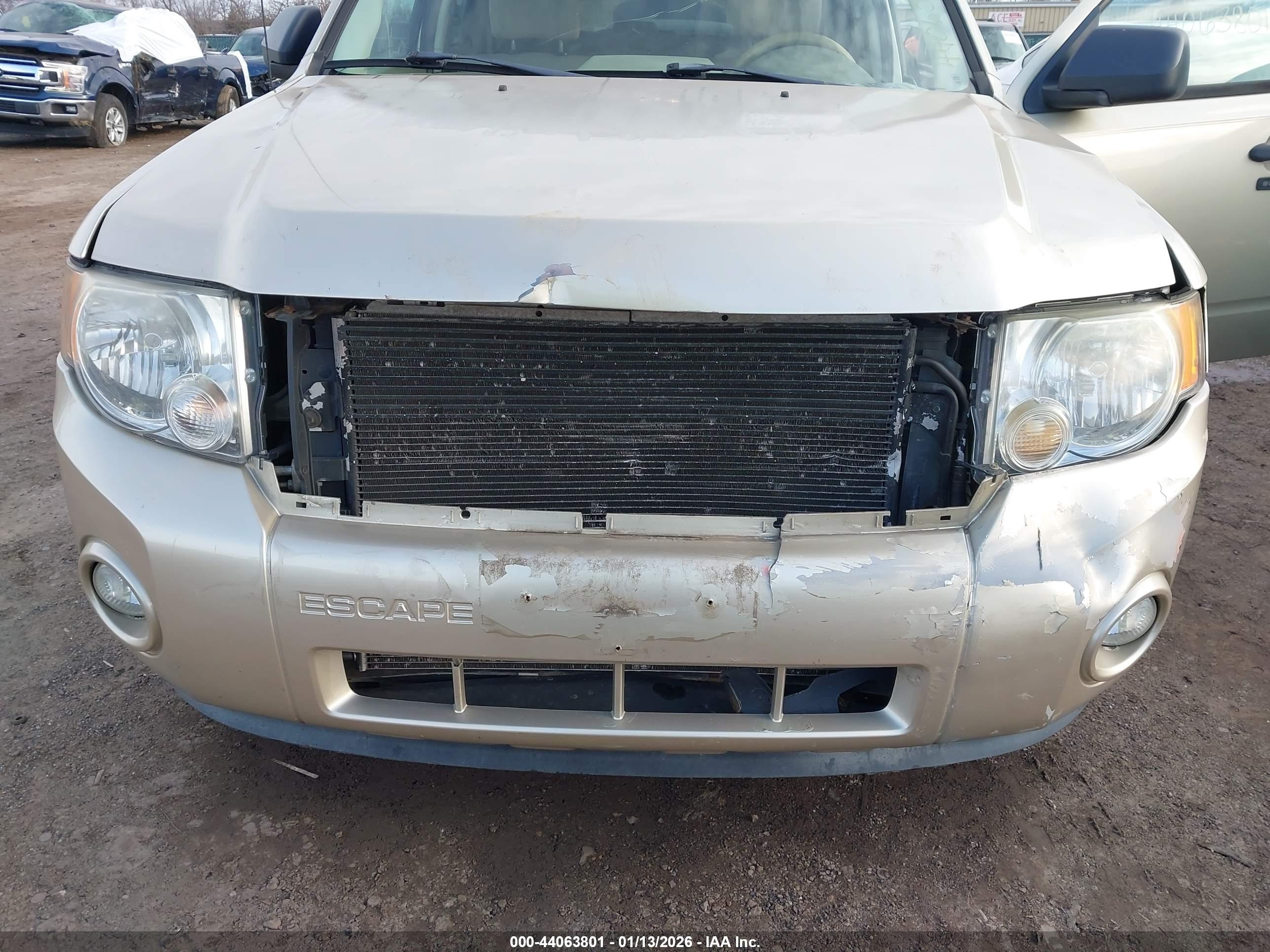FORD ESCAPE image 6