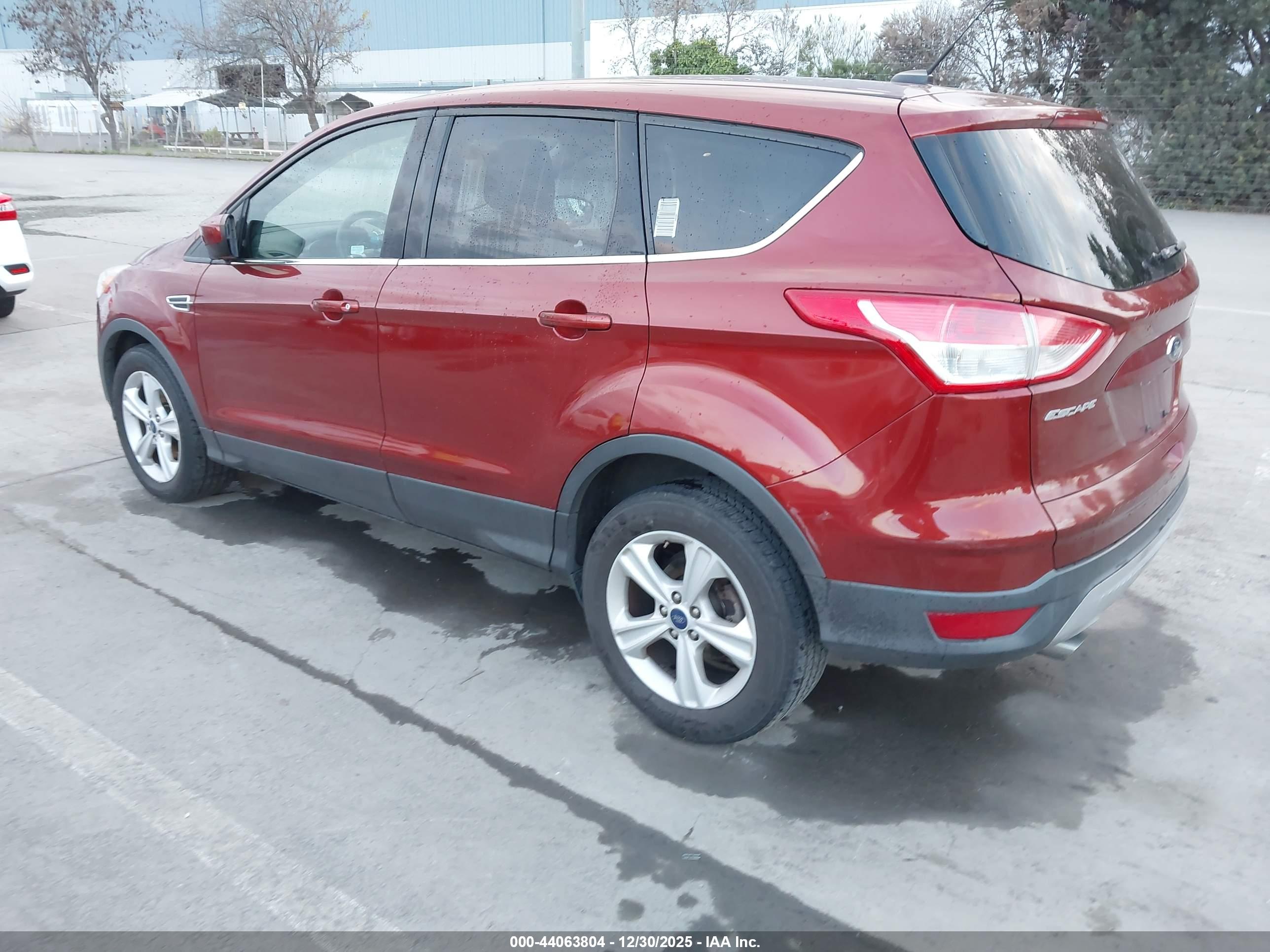 FORD ESCAPE image 3