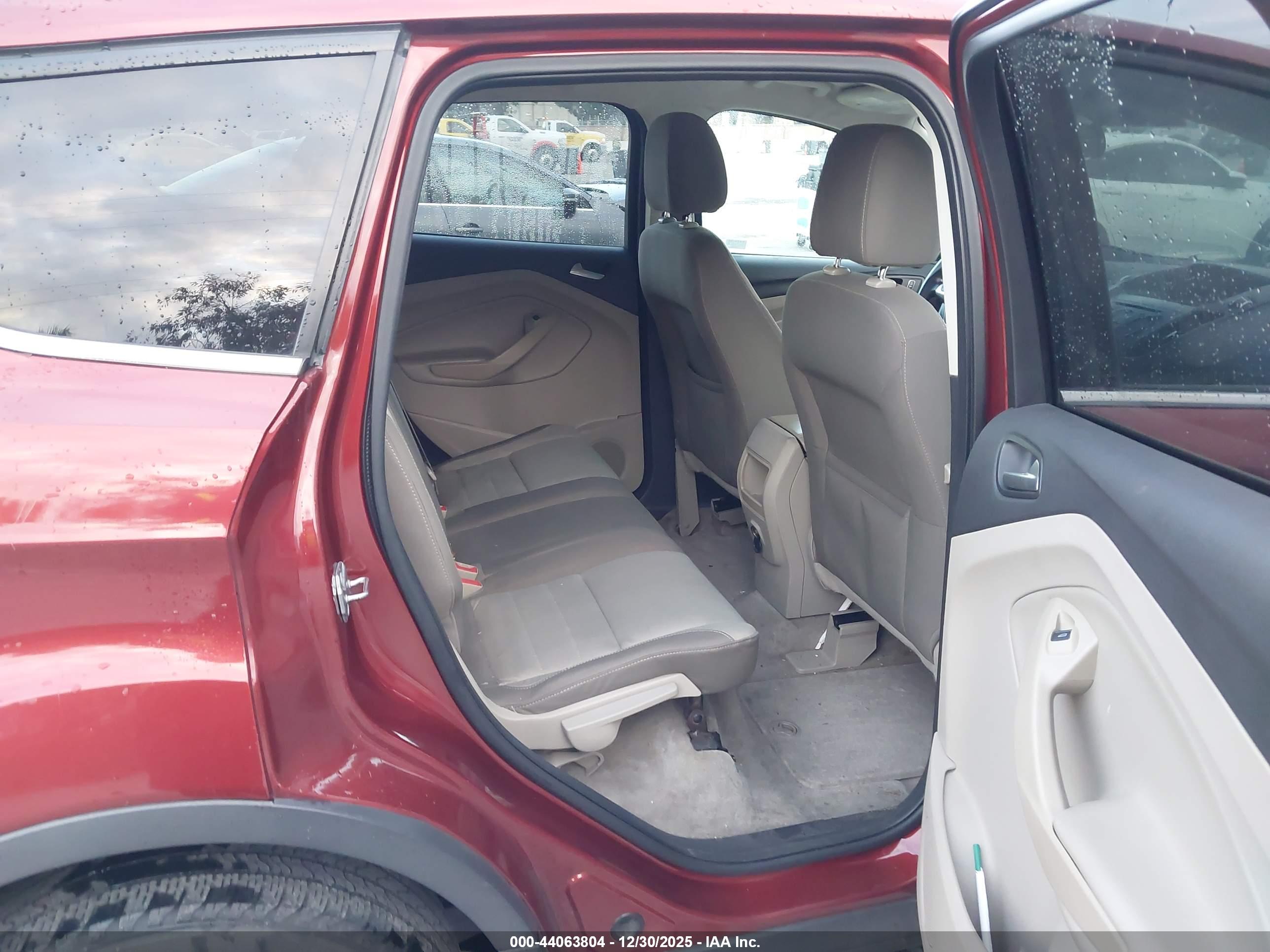 FORD ESCAPE image 8