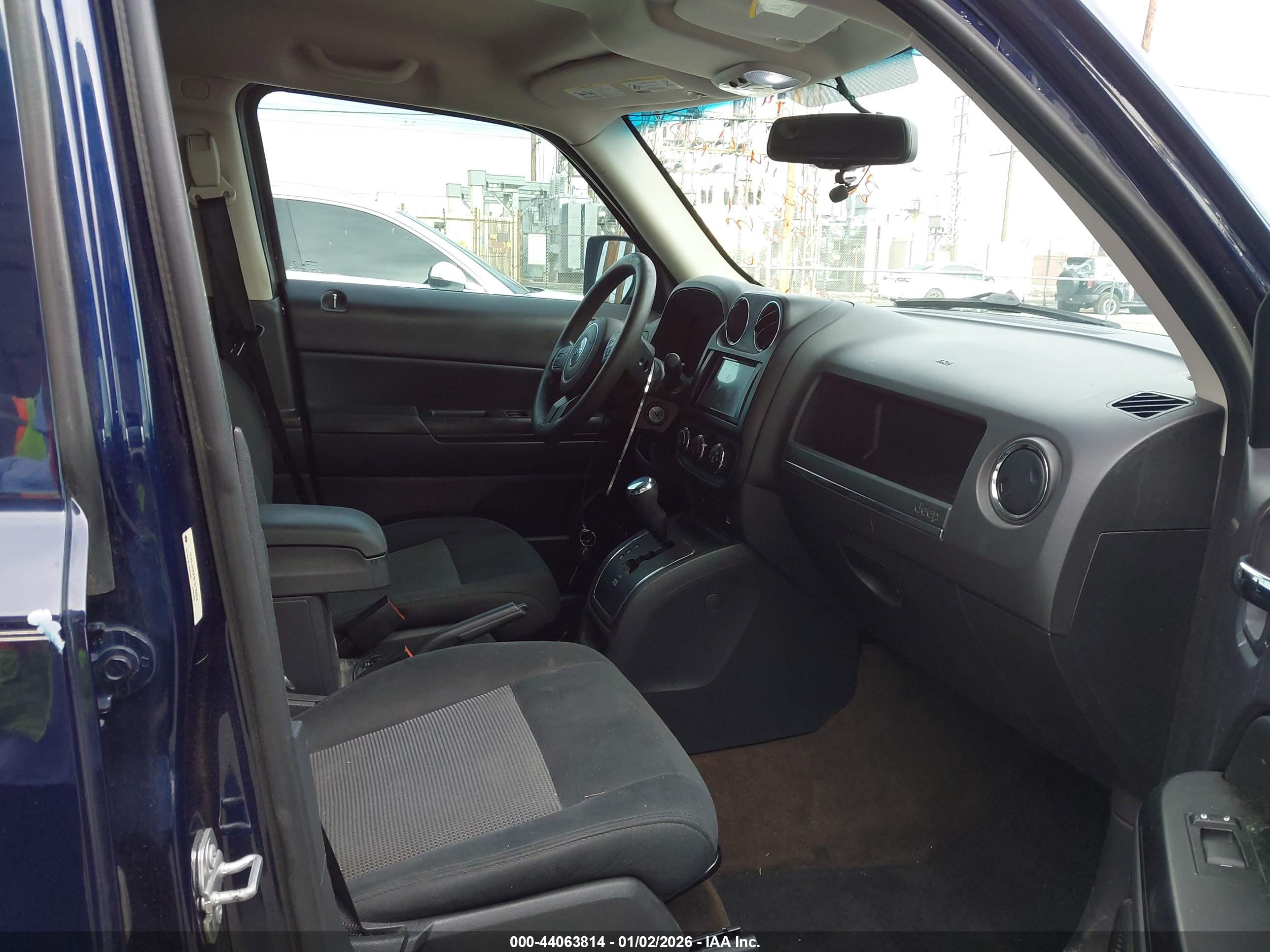 JEEP PATRIOT image 5