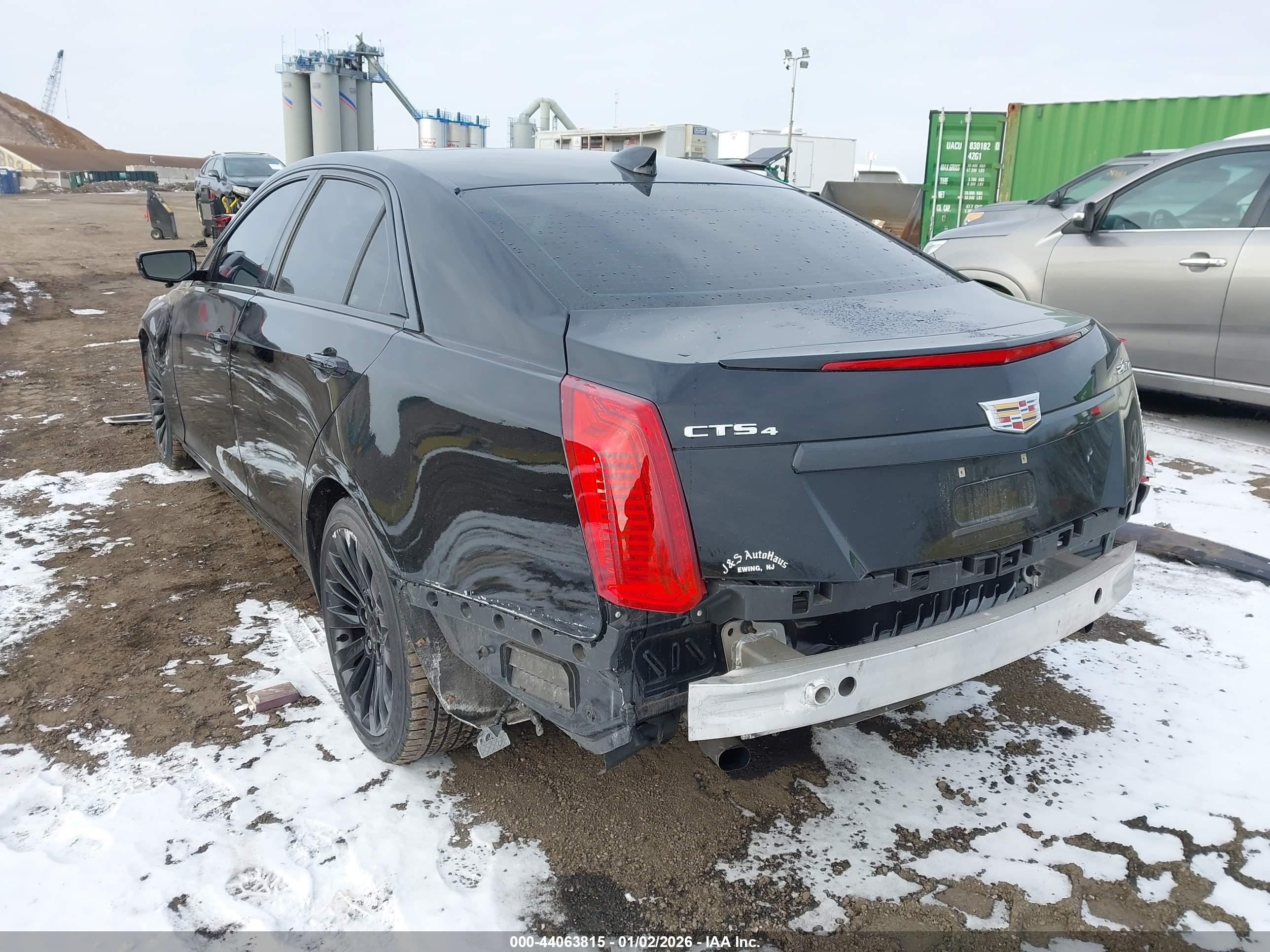 CADILLAC CTS image 6