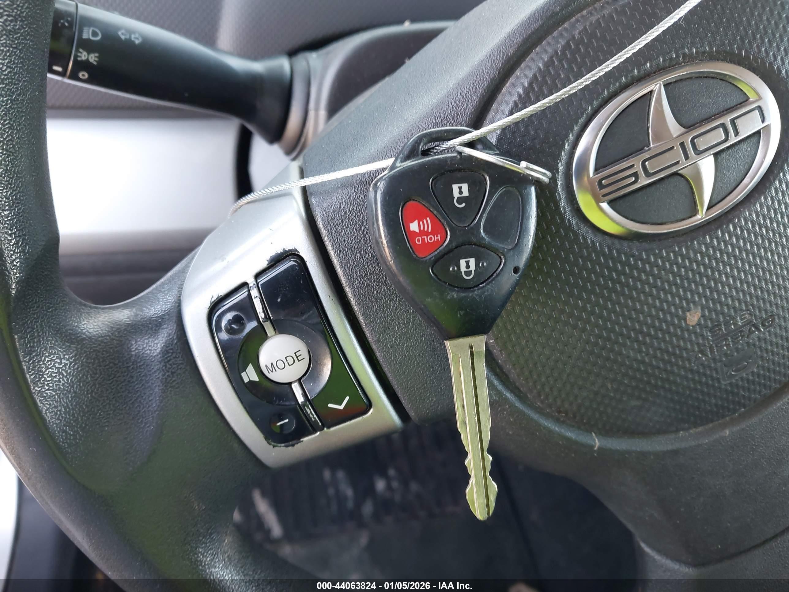 SCION XB image 11