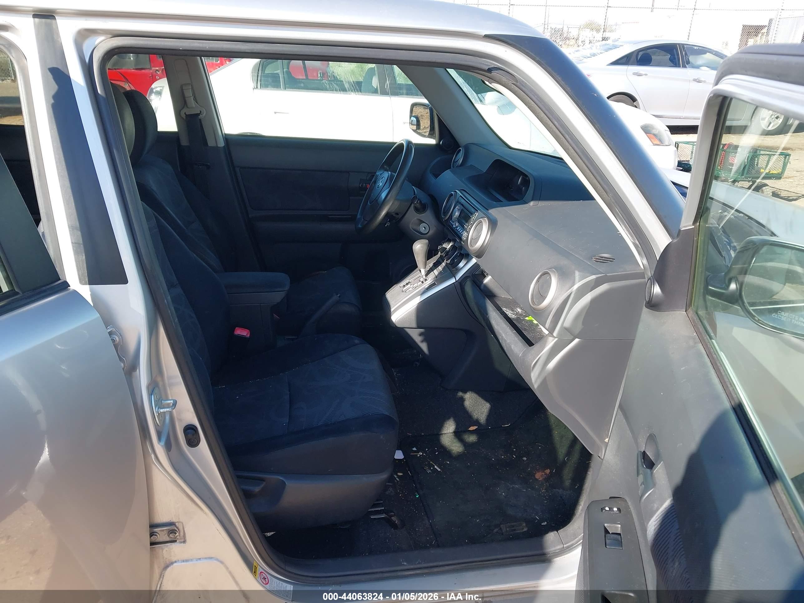 SCION XB image 5