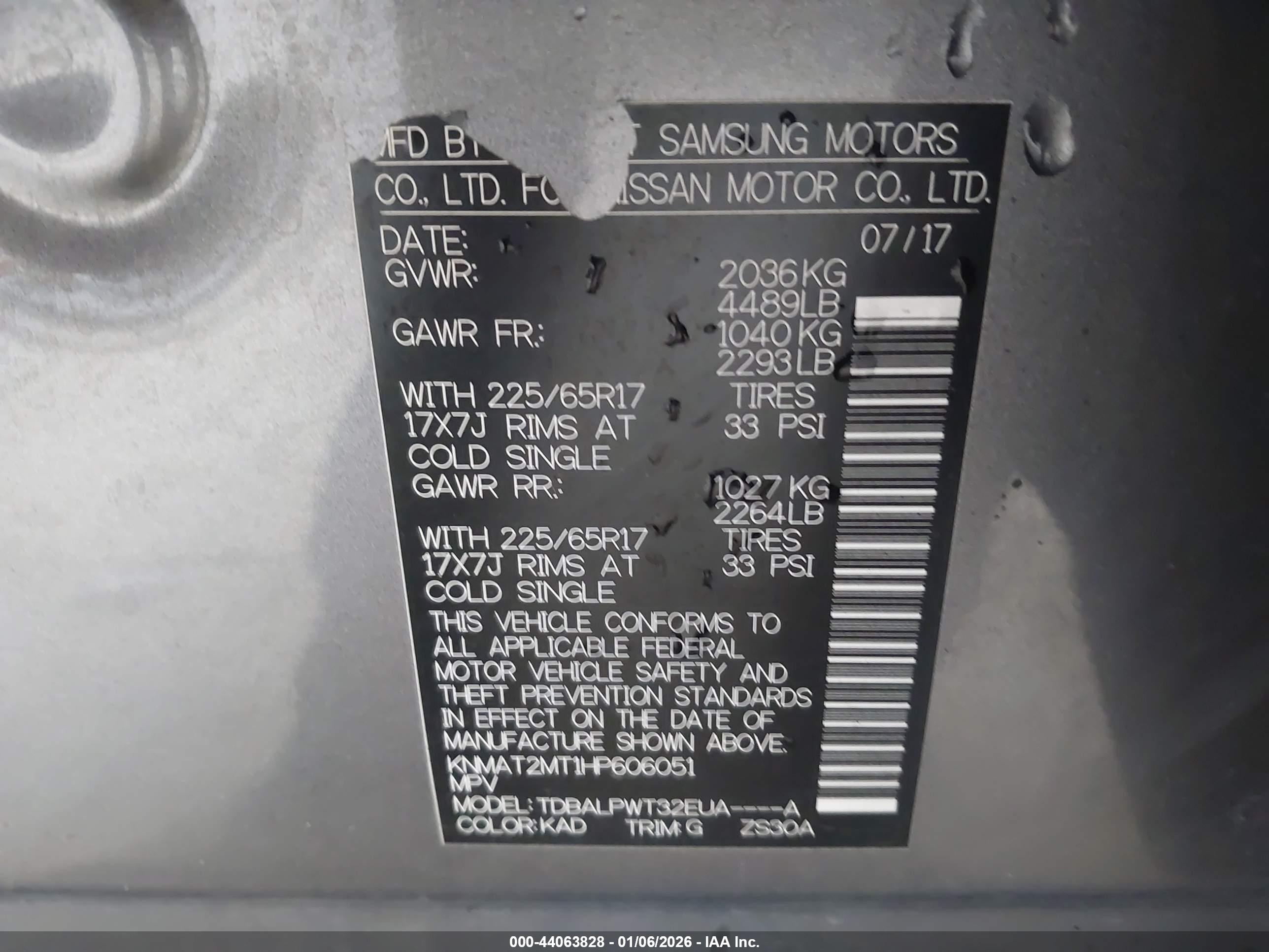NISSAN ROGUE image 9