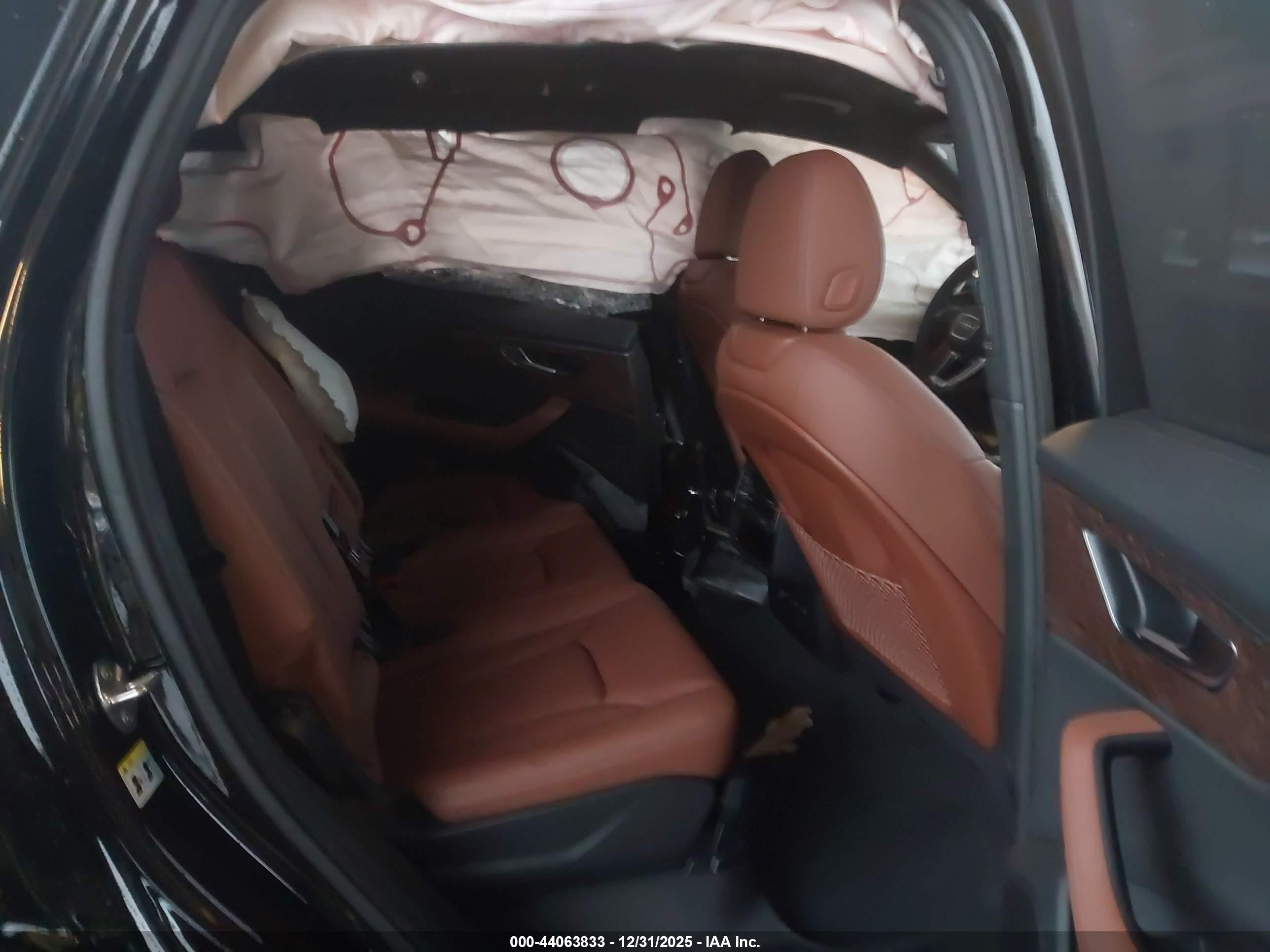 AUDI Q7 image 8