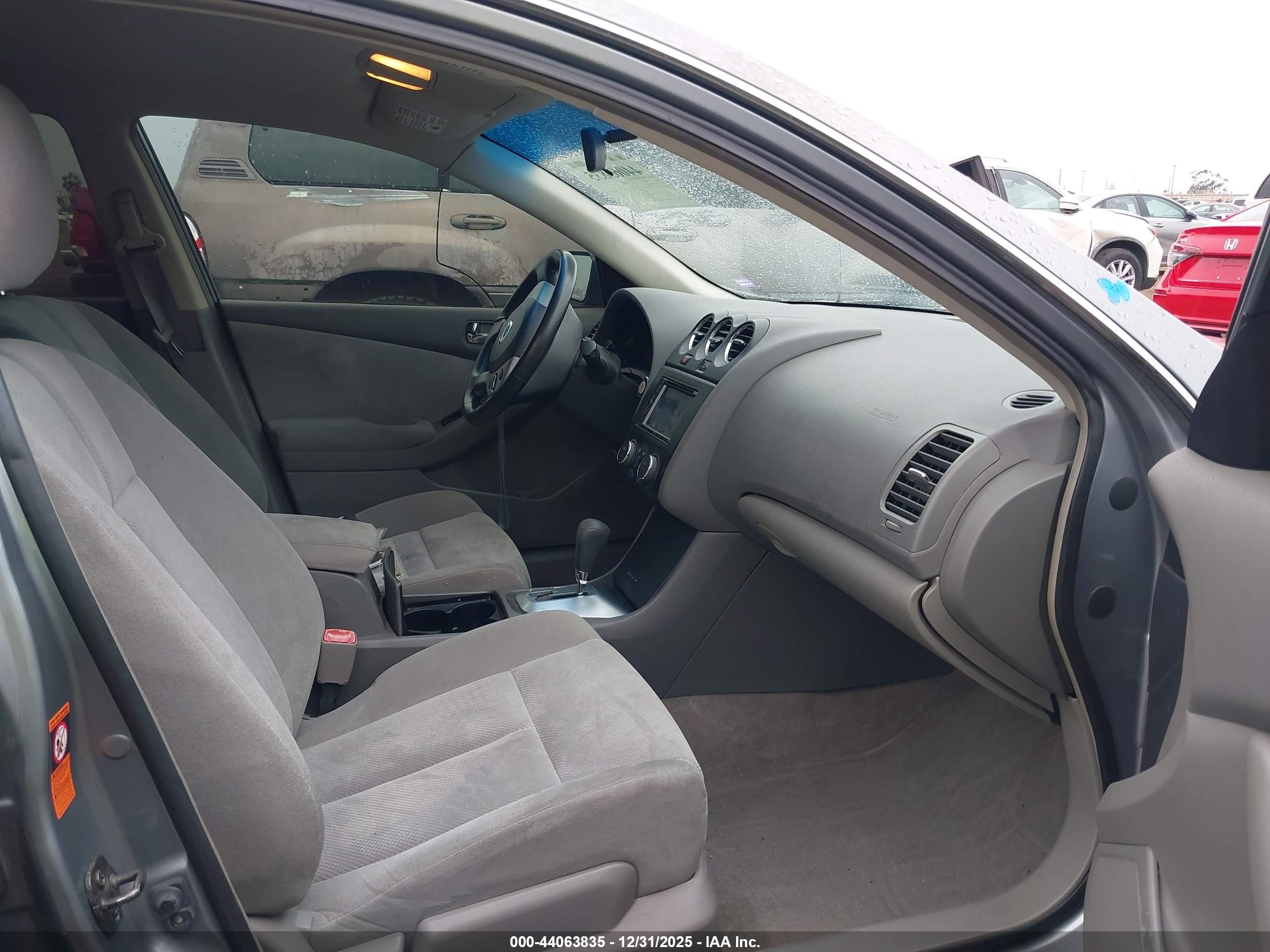 NISSAN ALTIMA image 5