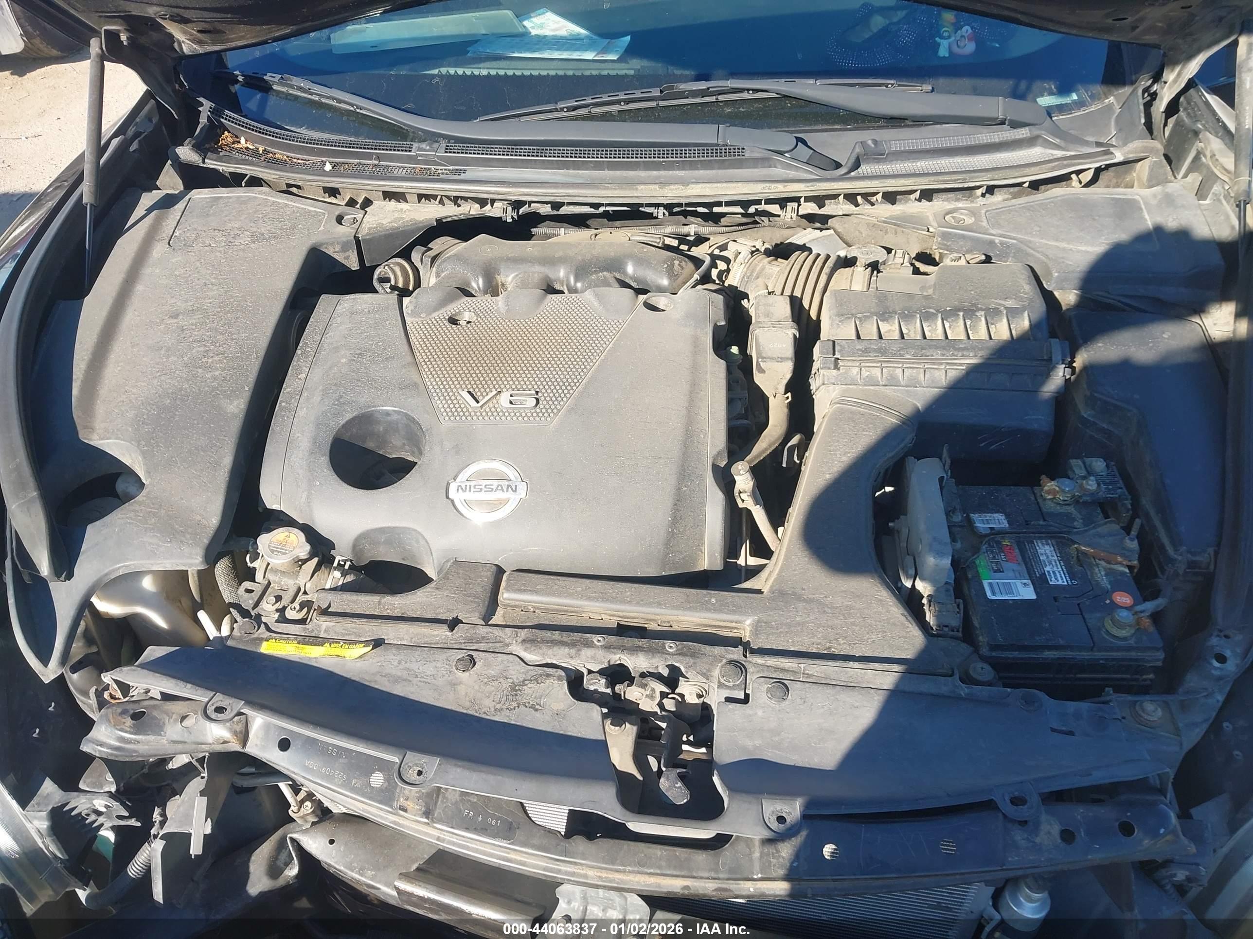 NISSAN MAXIMA image 10