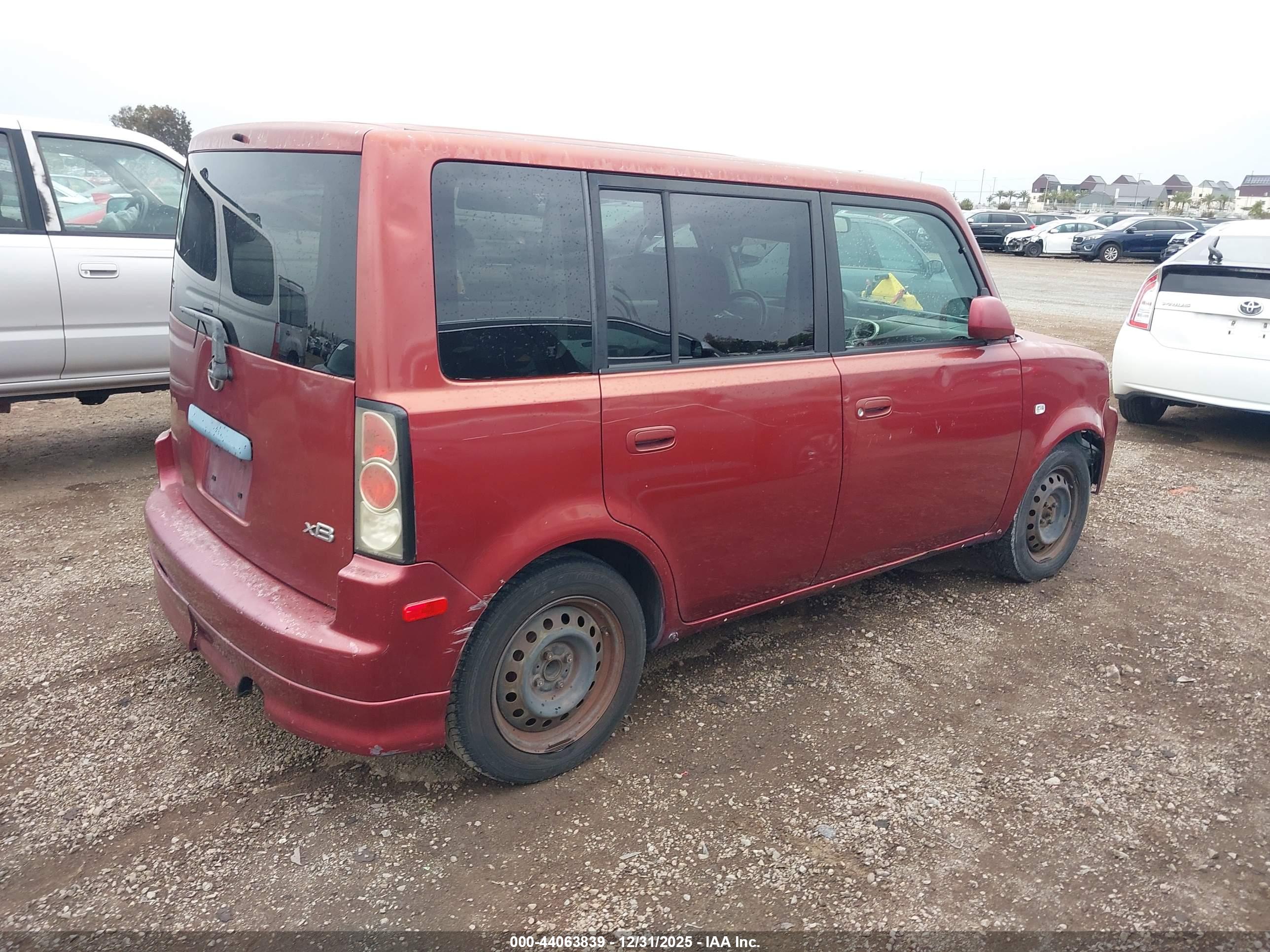 SCION XB image 4