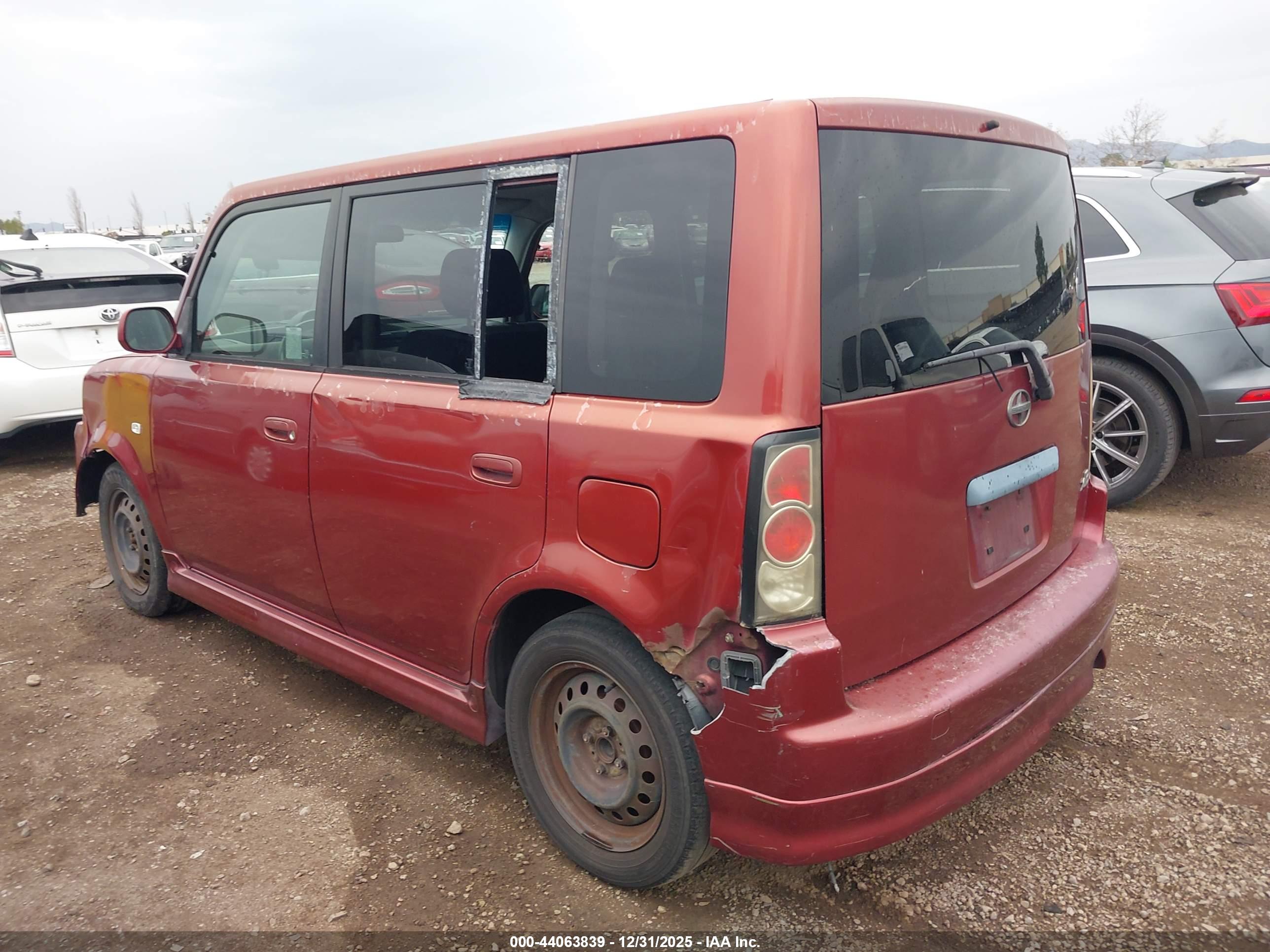 SCION XB image 6