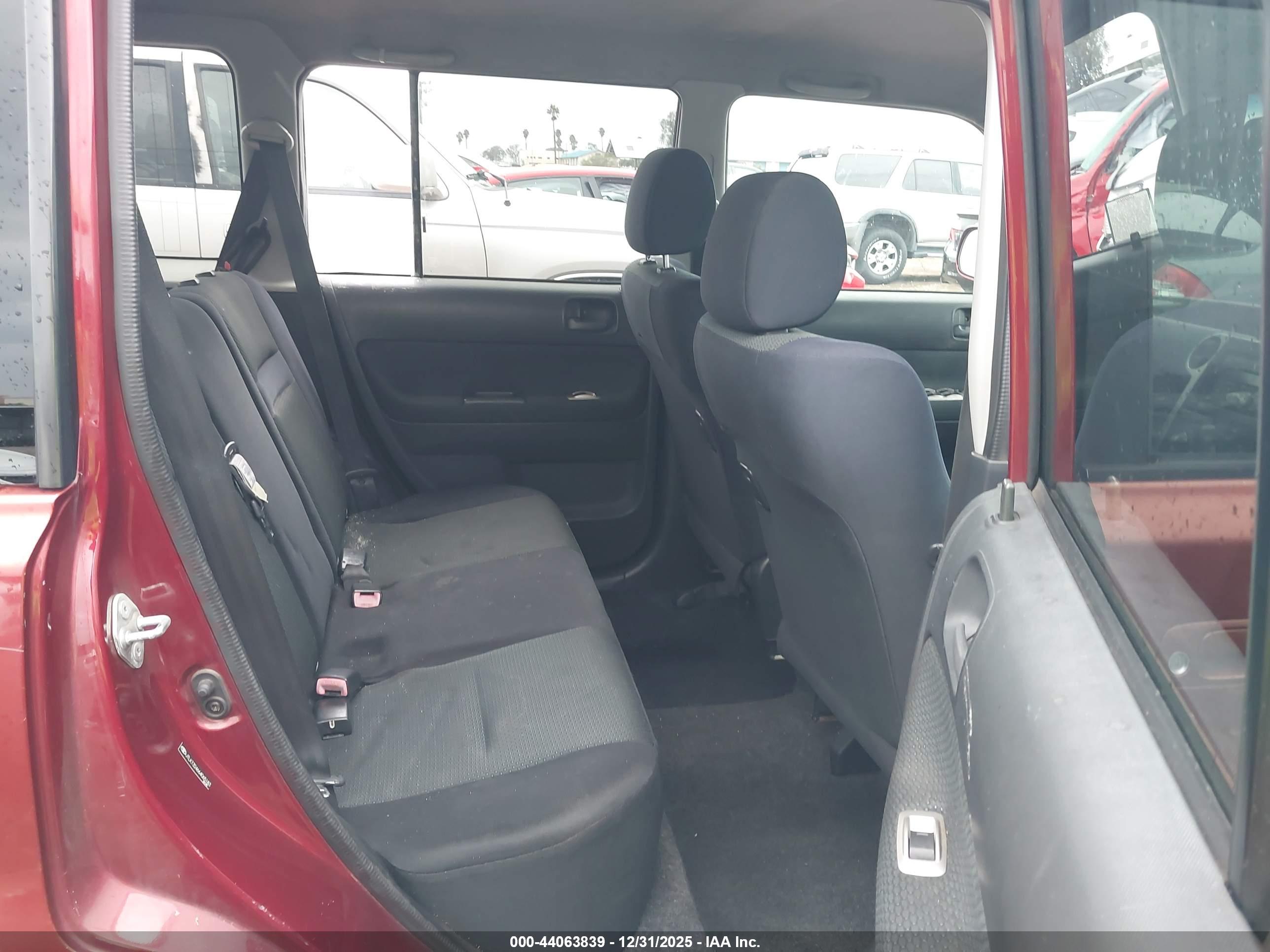 SCION XB image 8