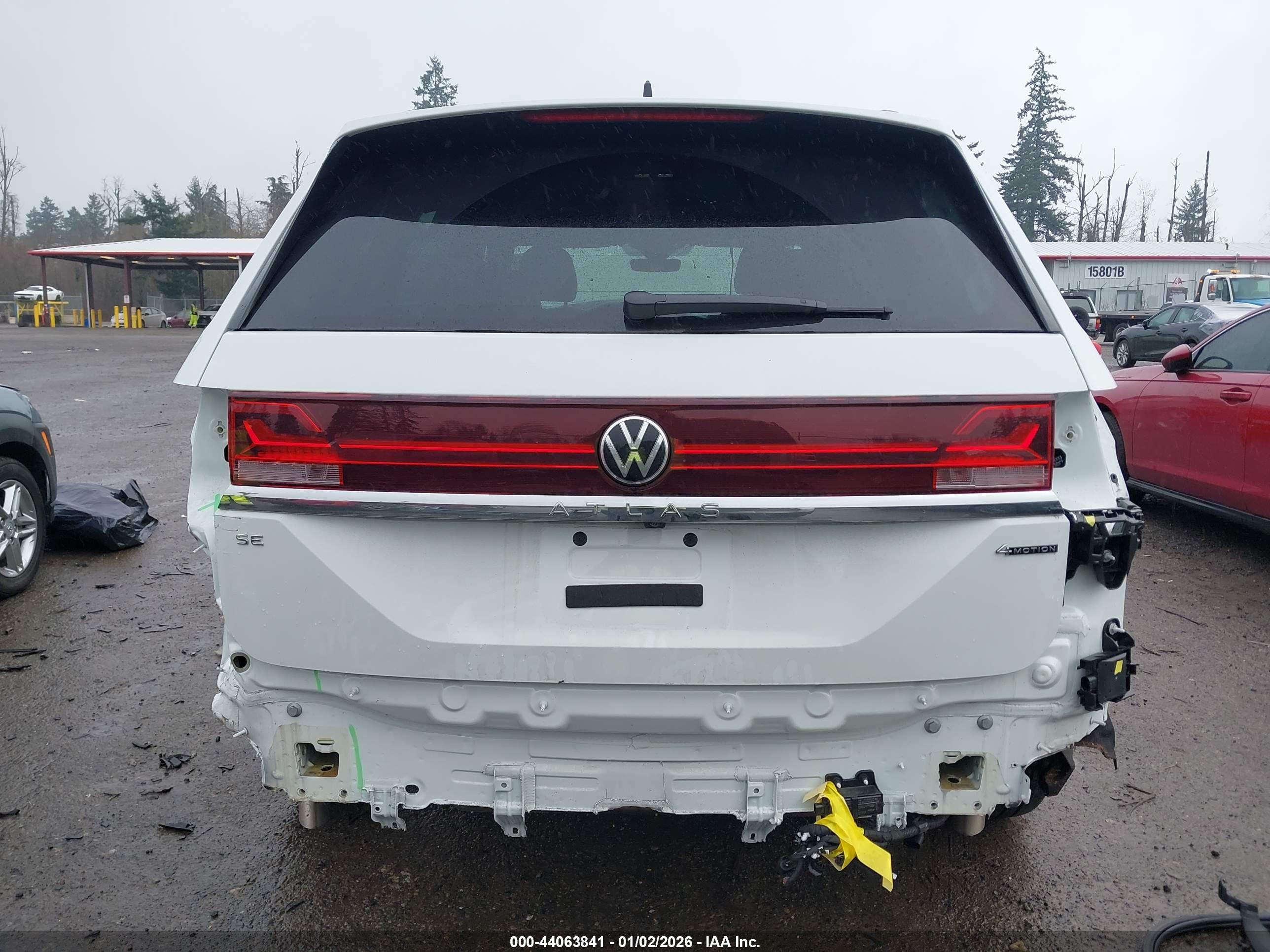 VOLKSWAGEN ATLAS image 6