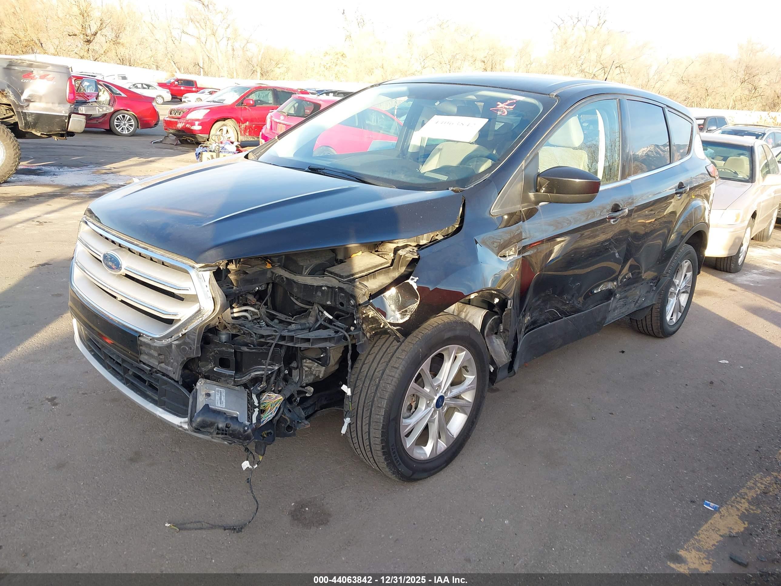 FORD ESCAPE image 2