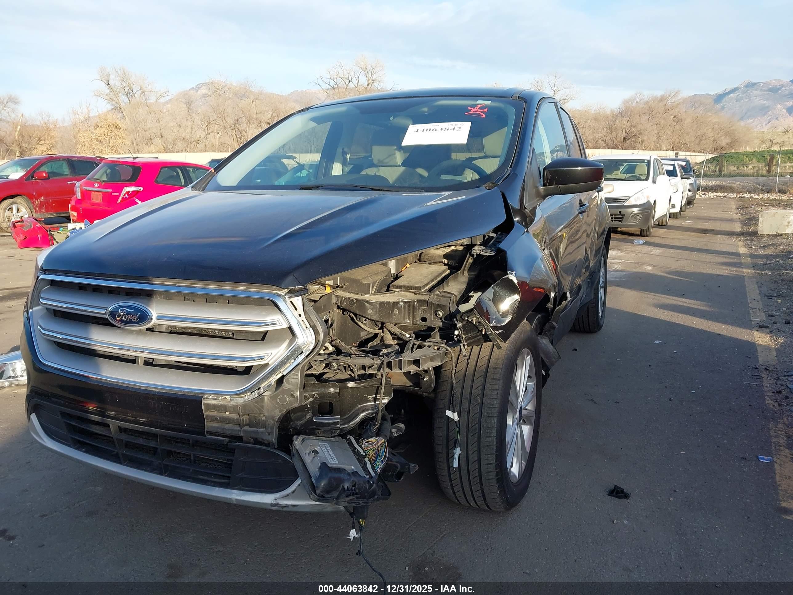 FORD ESCAPE image 6