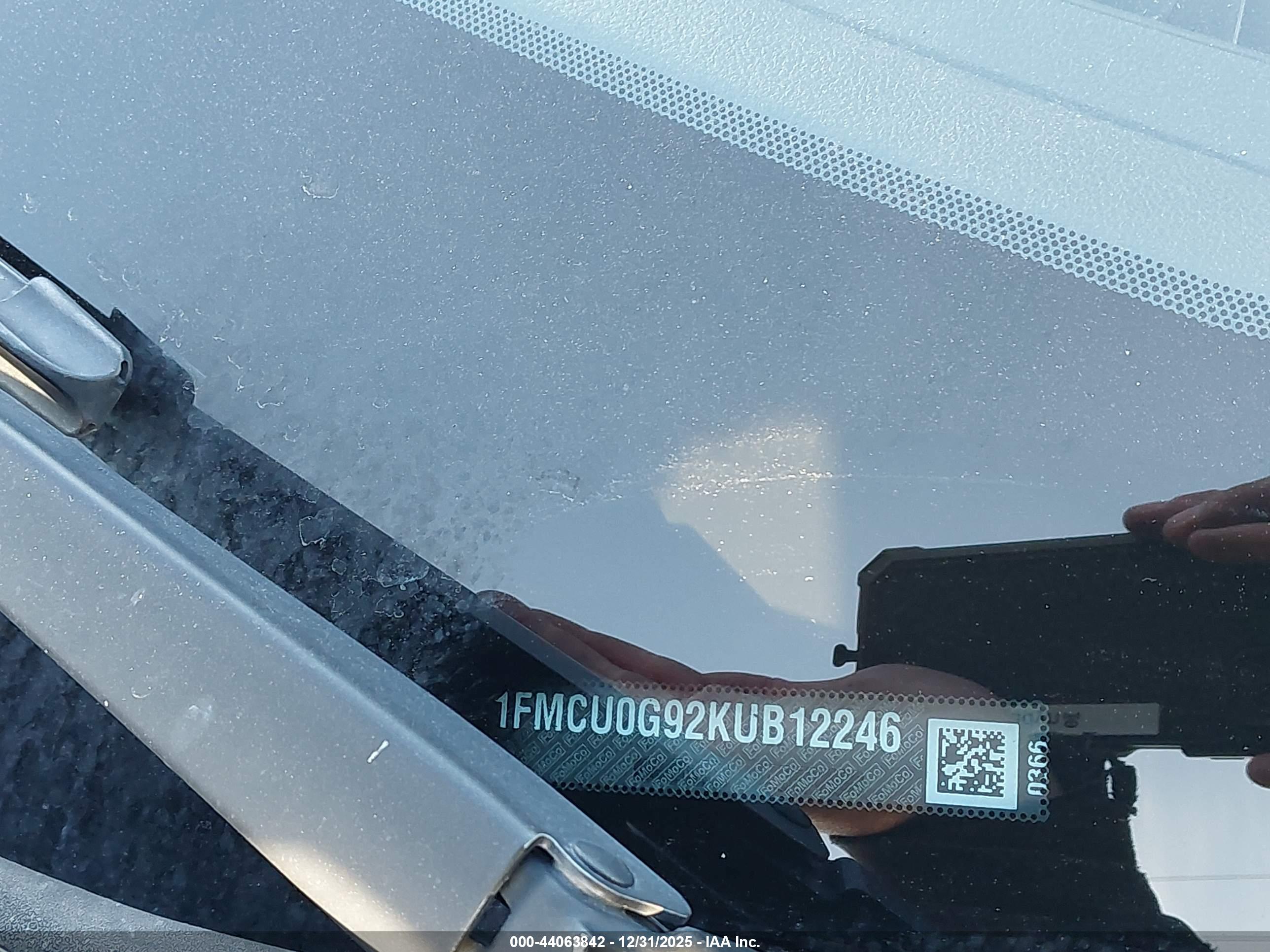 FORD ESCAPE image 9