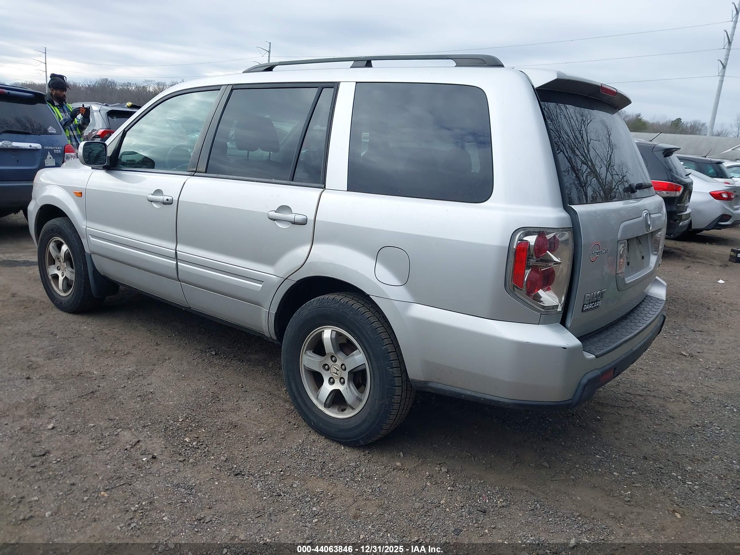 HONDA PILOT image 3