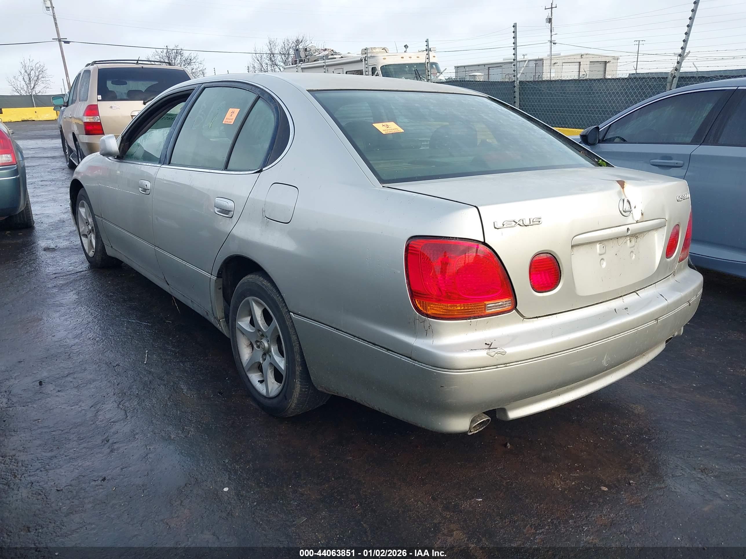 LEXUS GS image 3