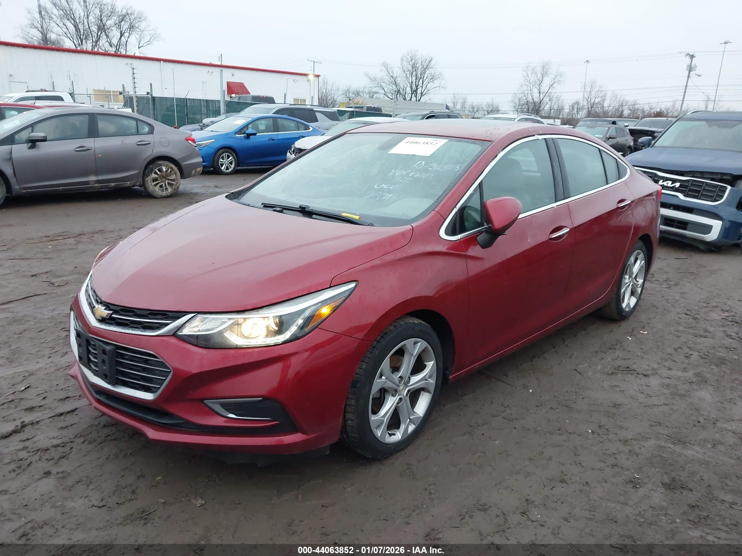 CHEVROLET CRUZE image 2