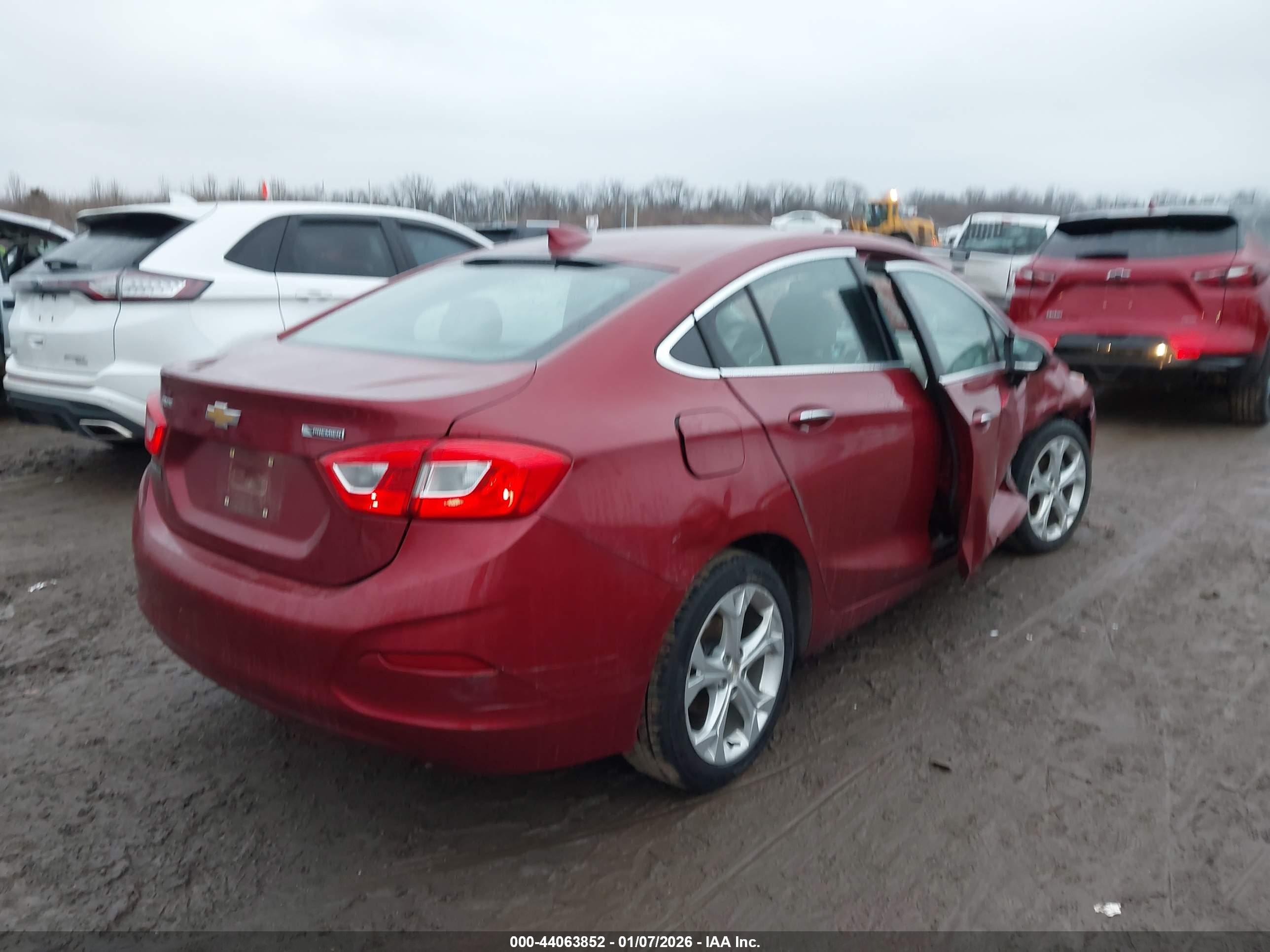 CHEVROLET CRUZE image 4