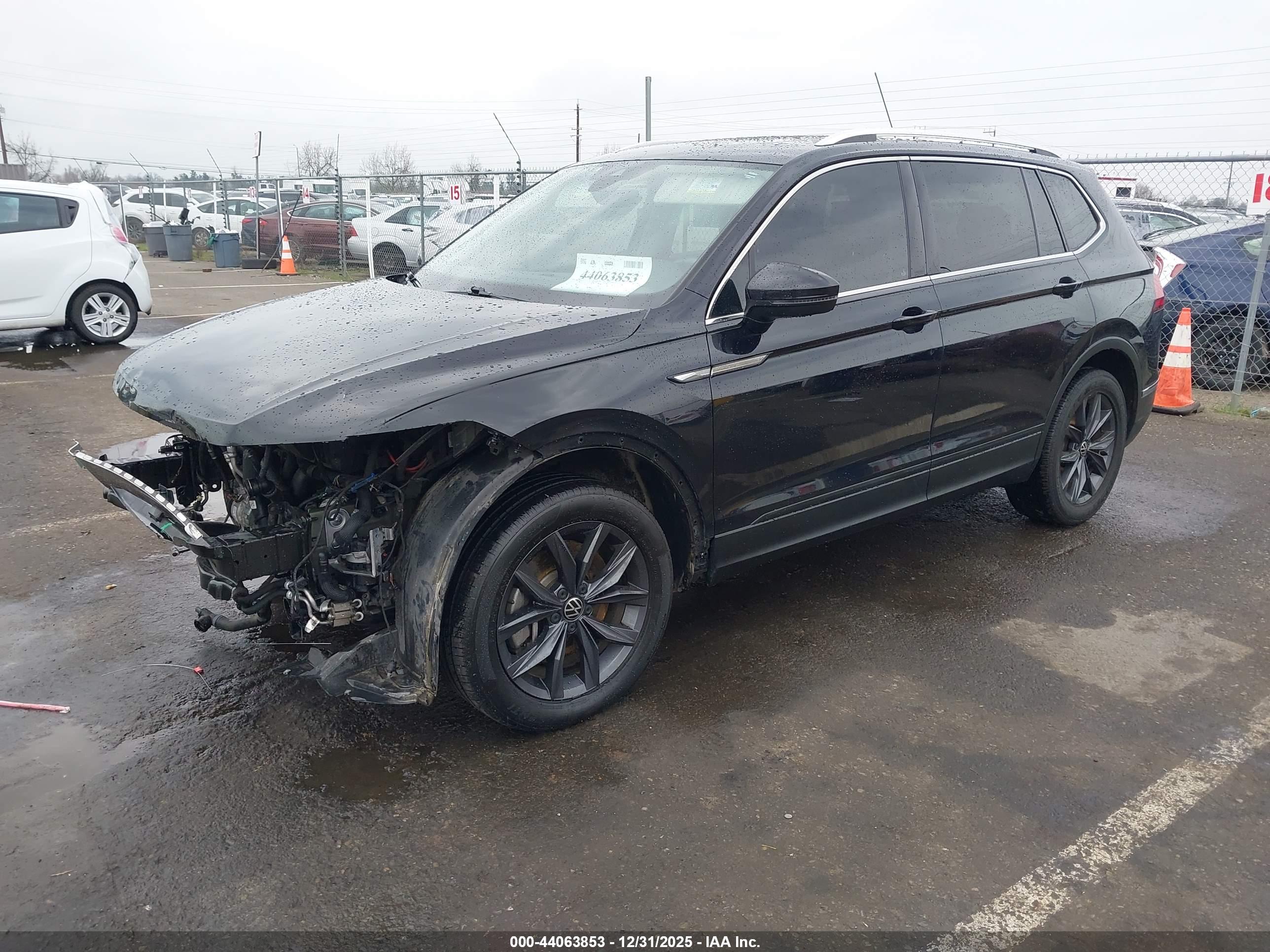VOLKSWAGEN TIGUAN image 2