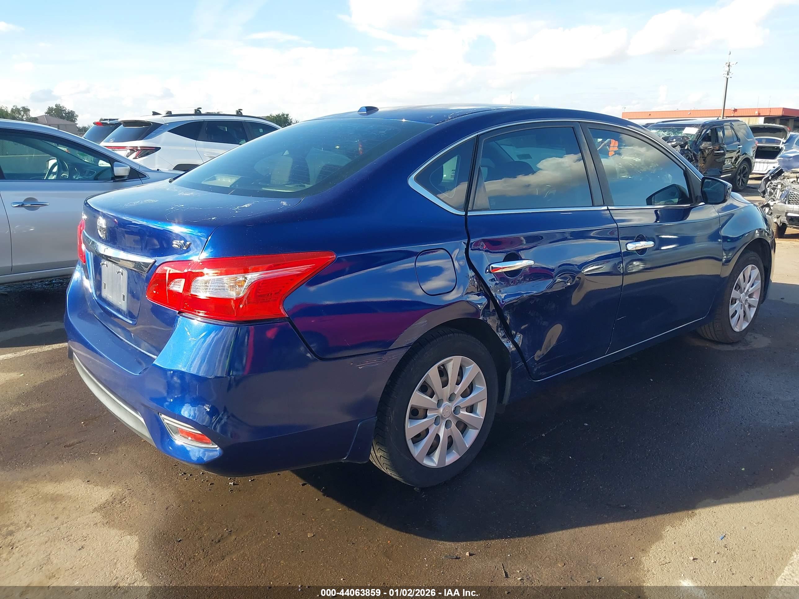 NISSAN SENTRA image 4