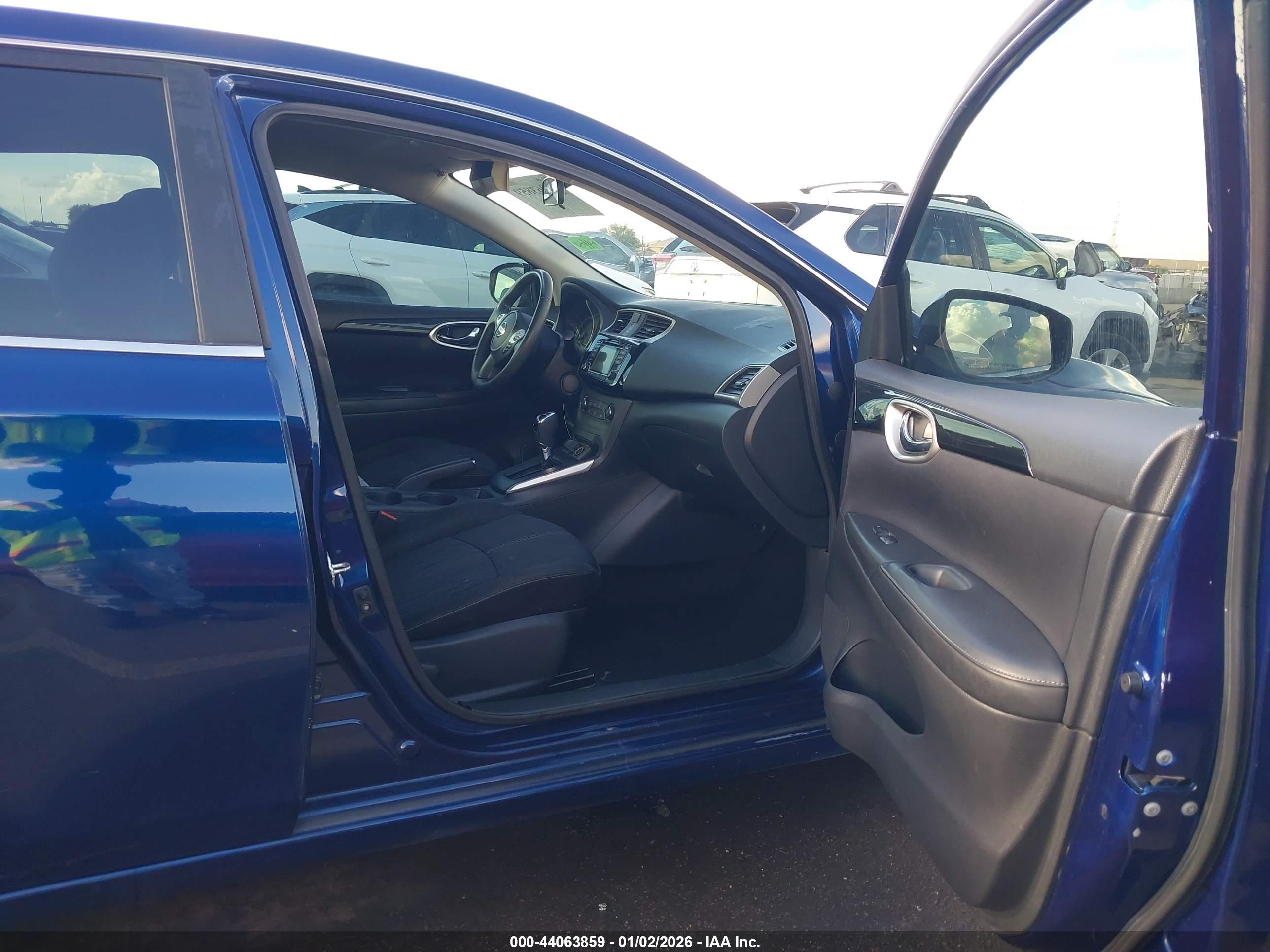 NISSAN SENTRA image 5