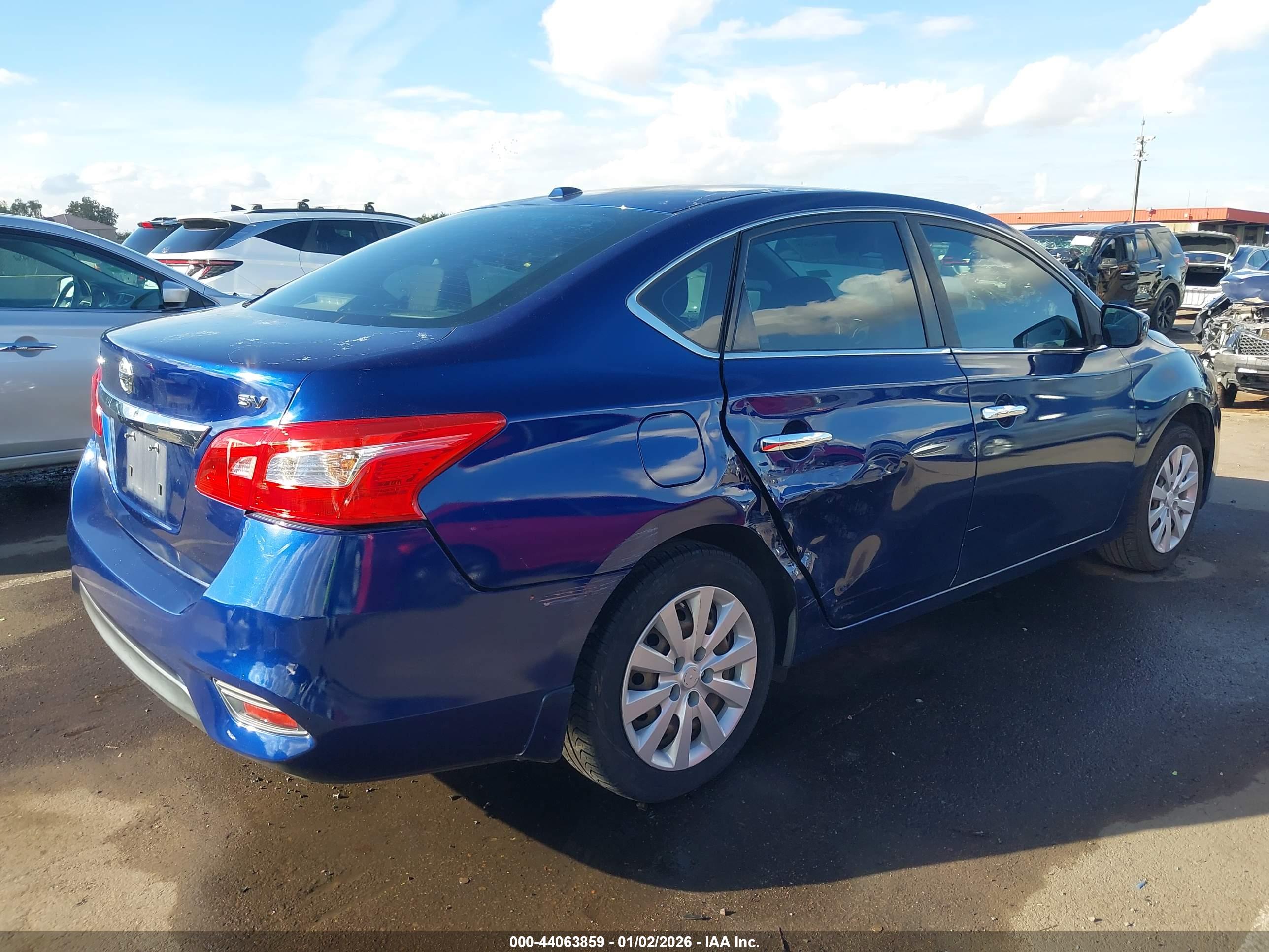 NISSAN SENTRA image 6