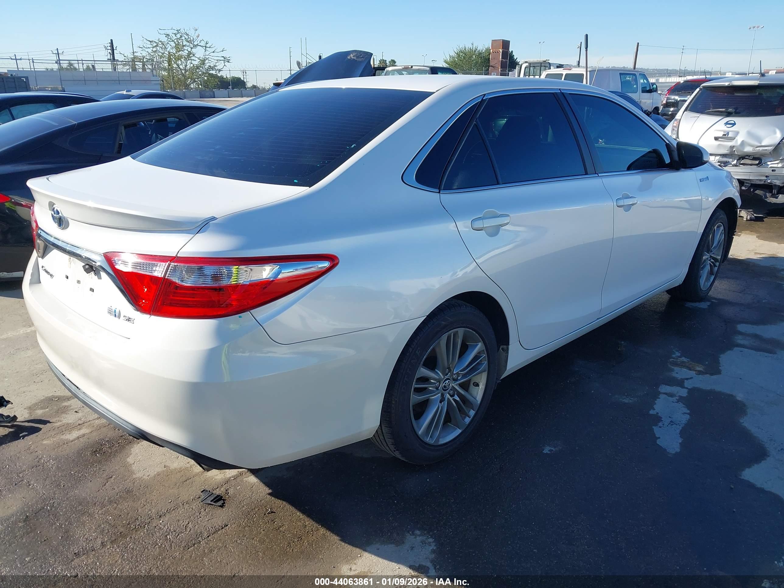 TOYOTA CAMRY image 4