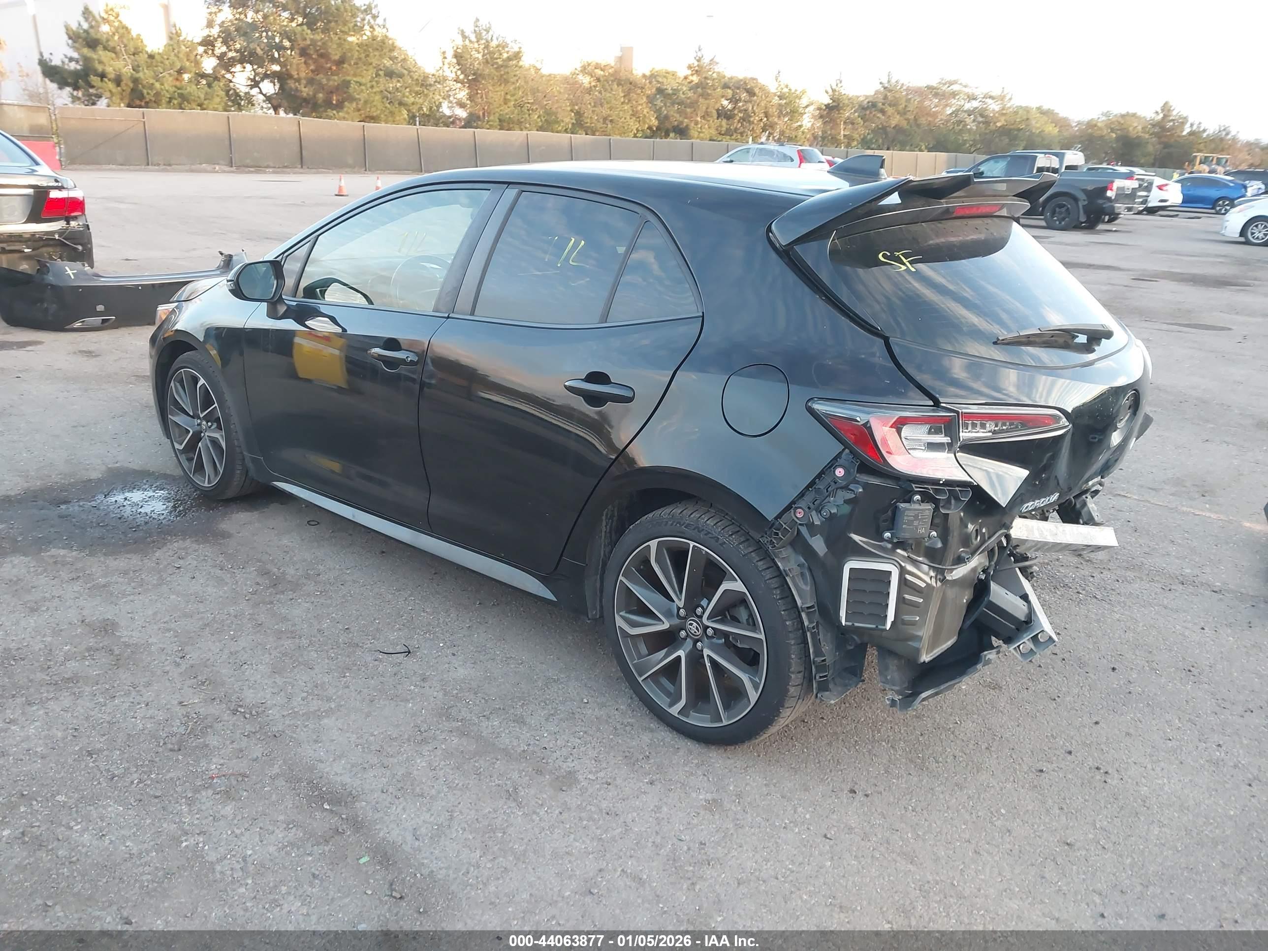 TOYOTA COROLLA image 3