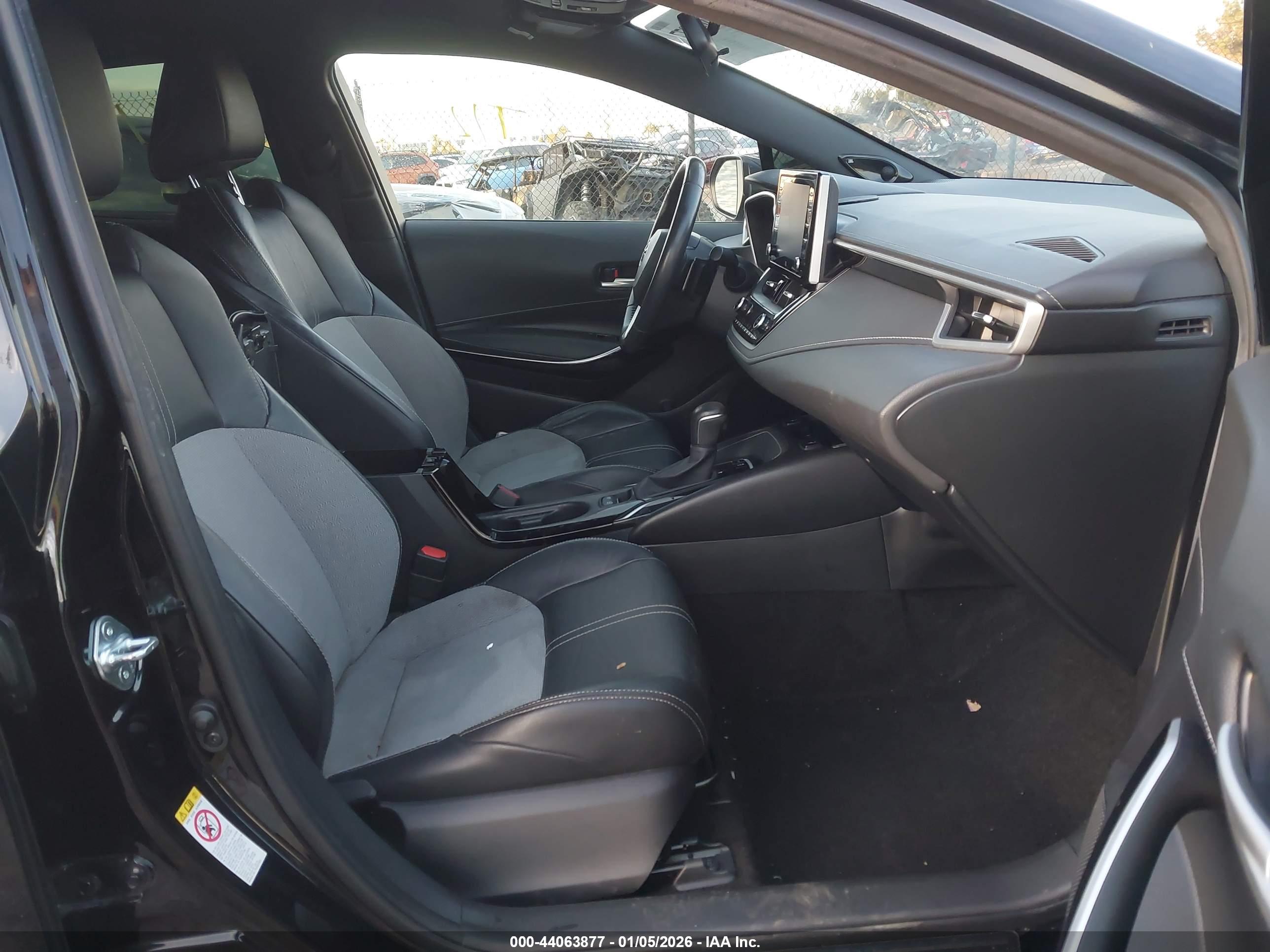 TOYOTA COROLLA image 5