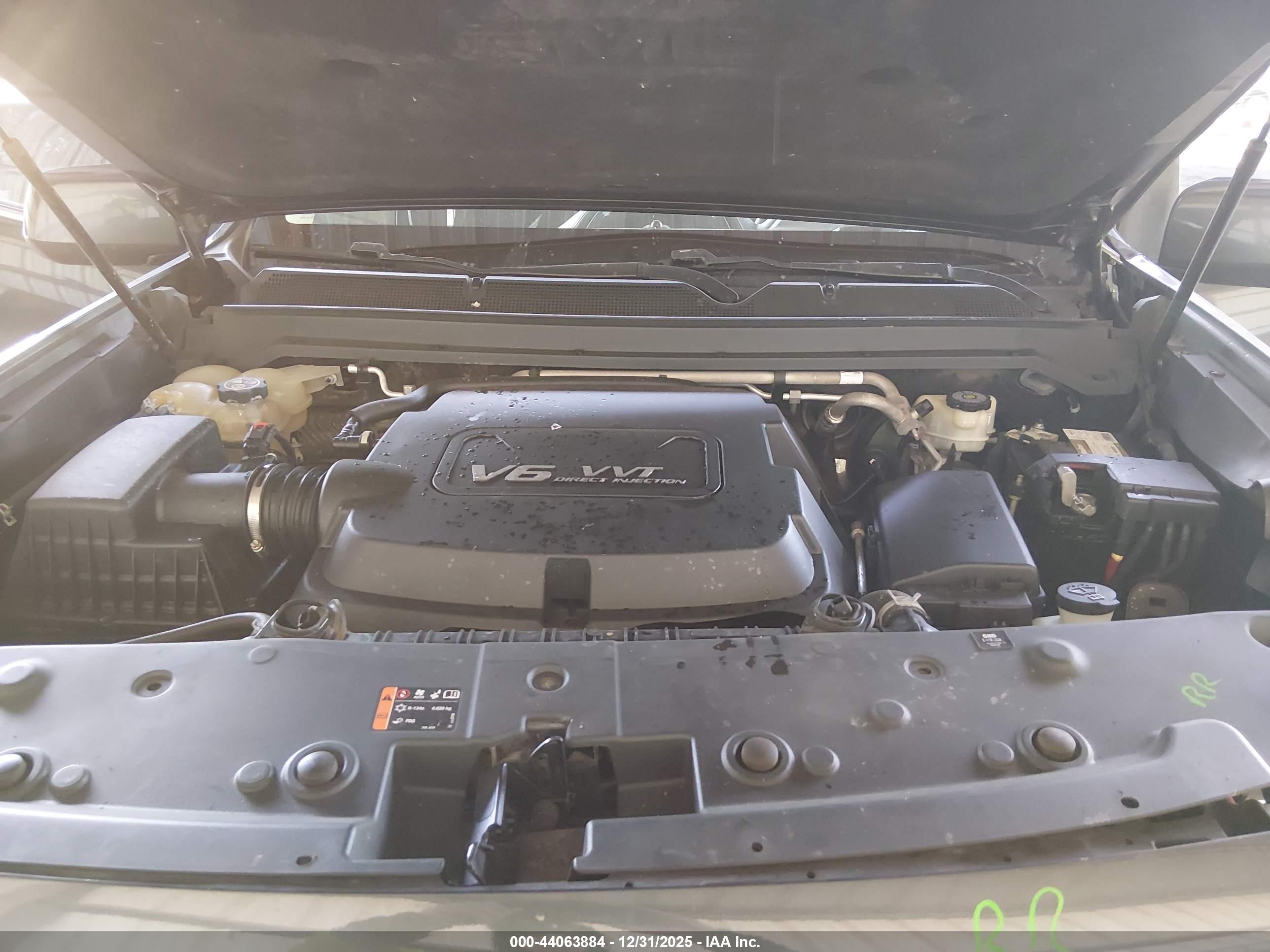 GMC CANYON image 10