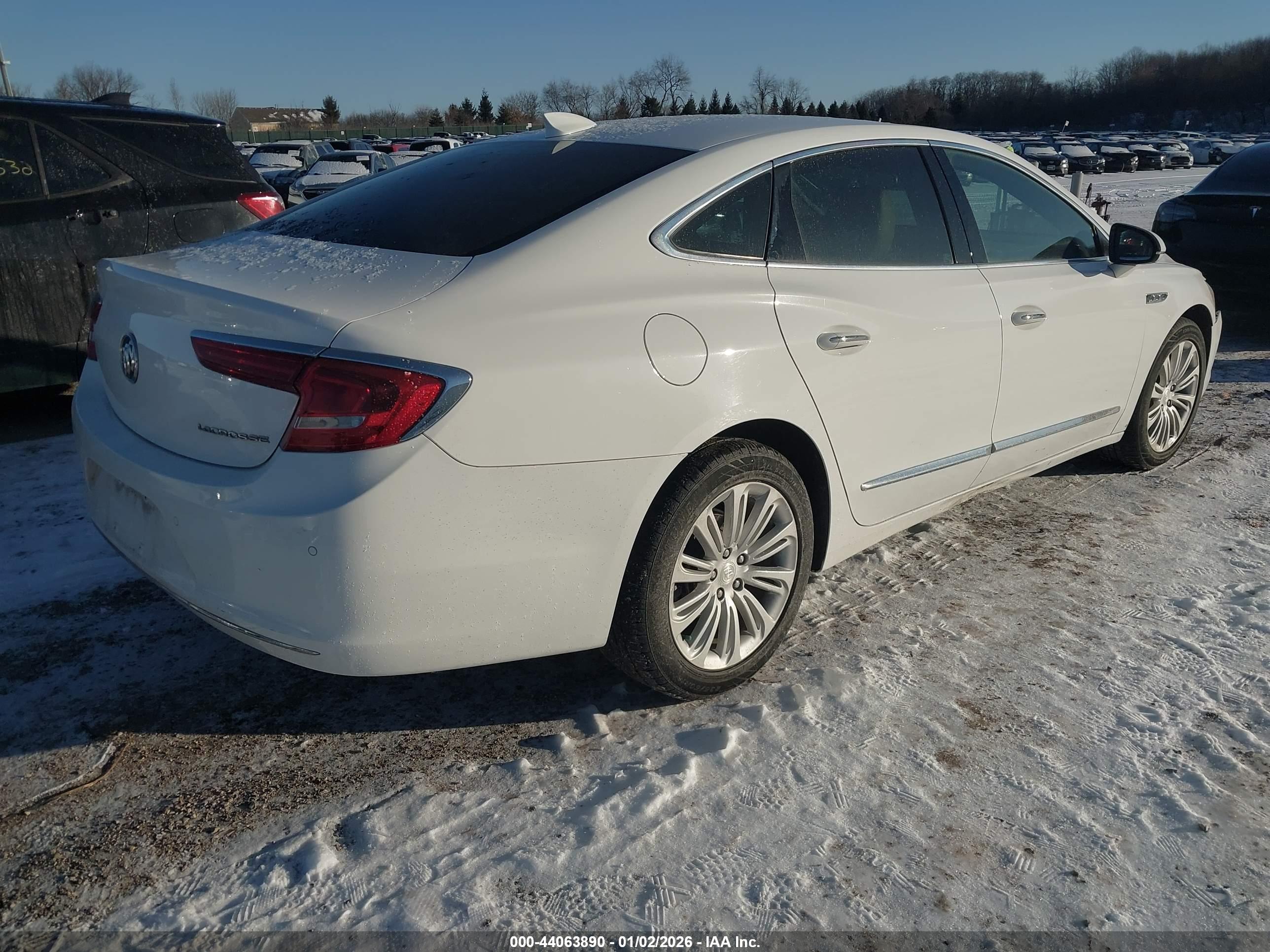BUICK LACROSSE image 4