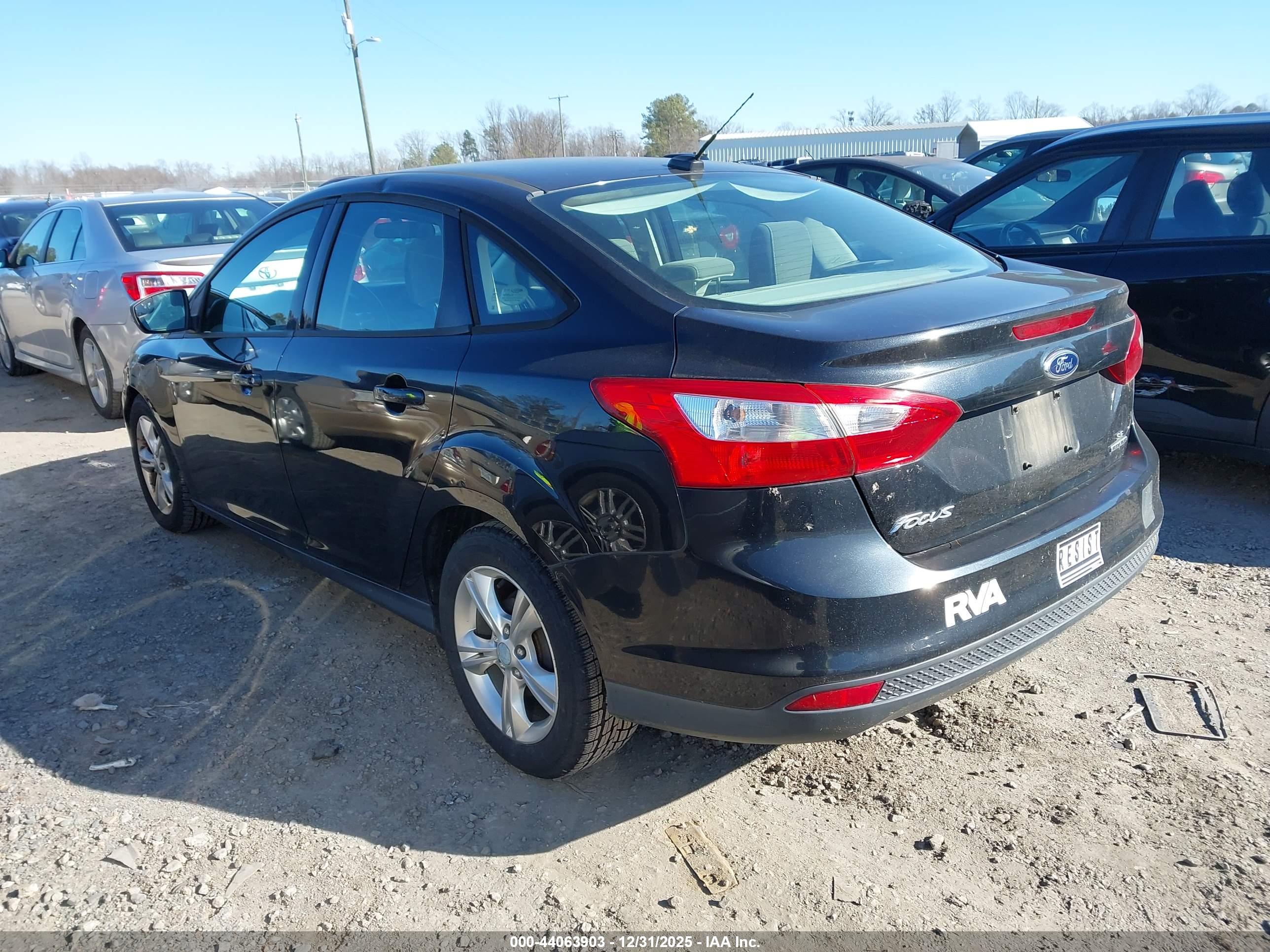 FORD FOCUS image 3