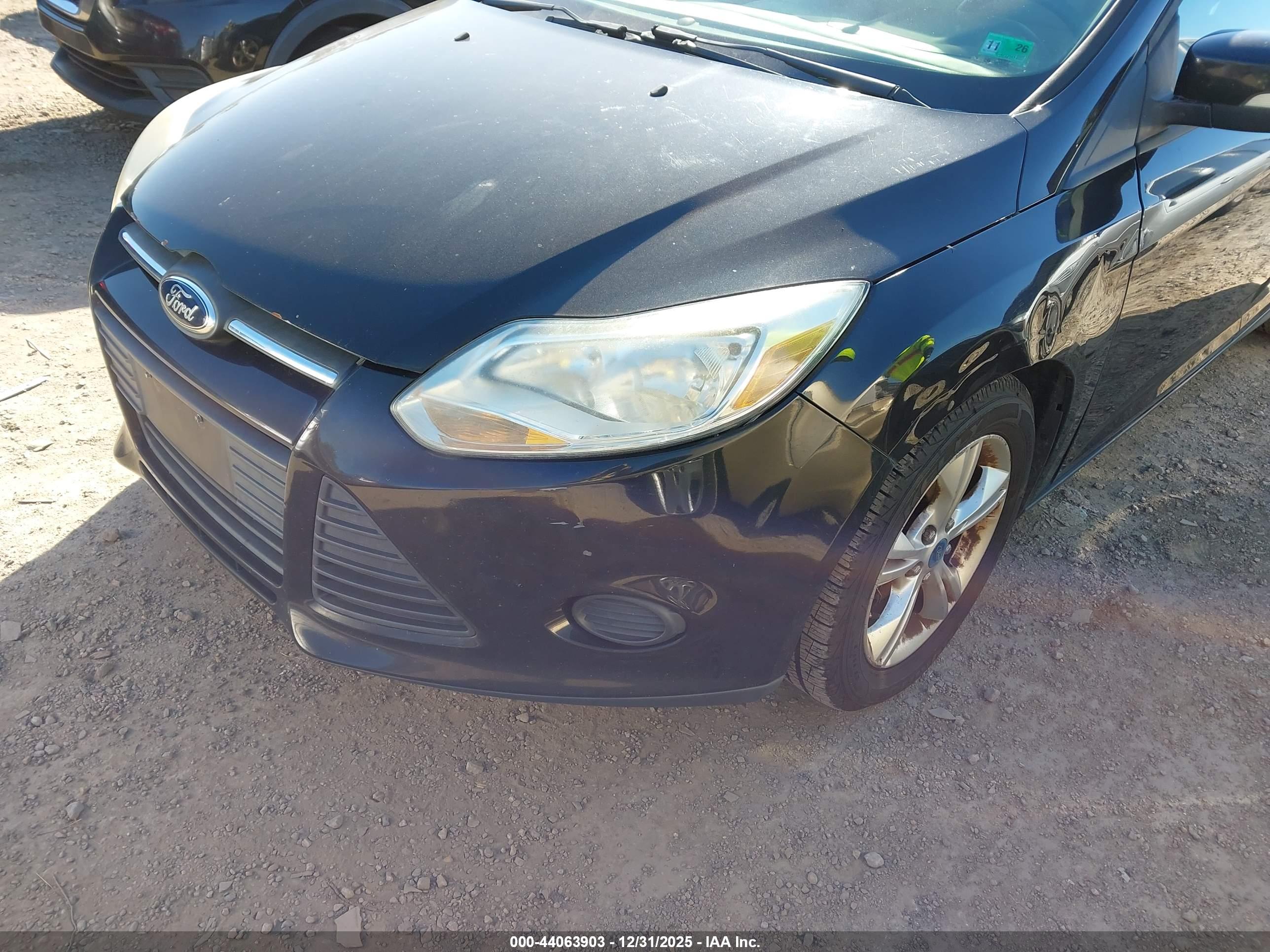 FORD FOCUS image 6