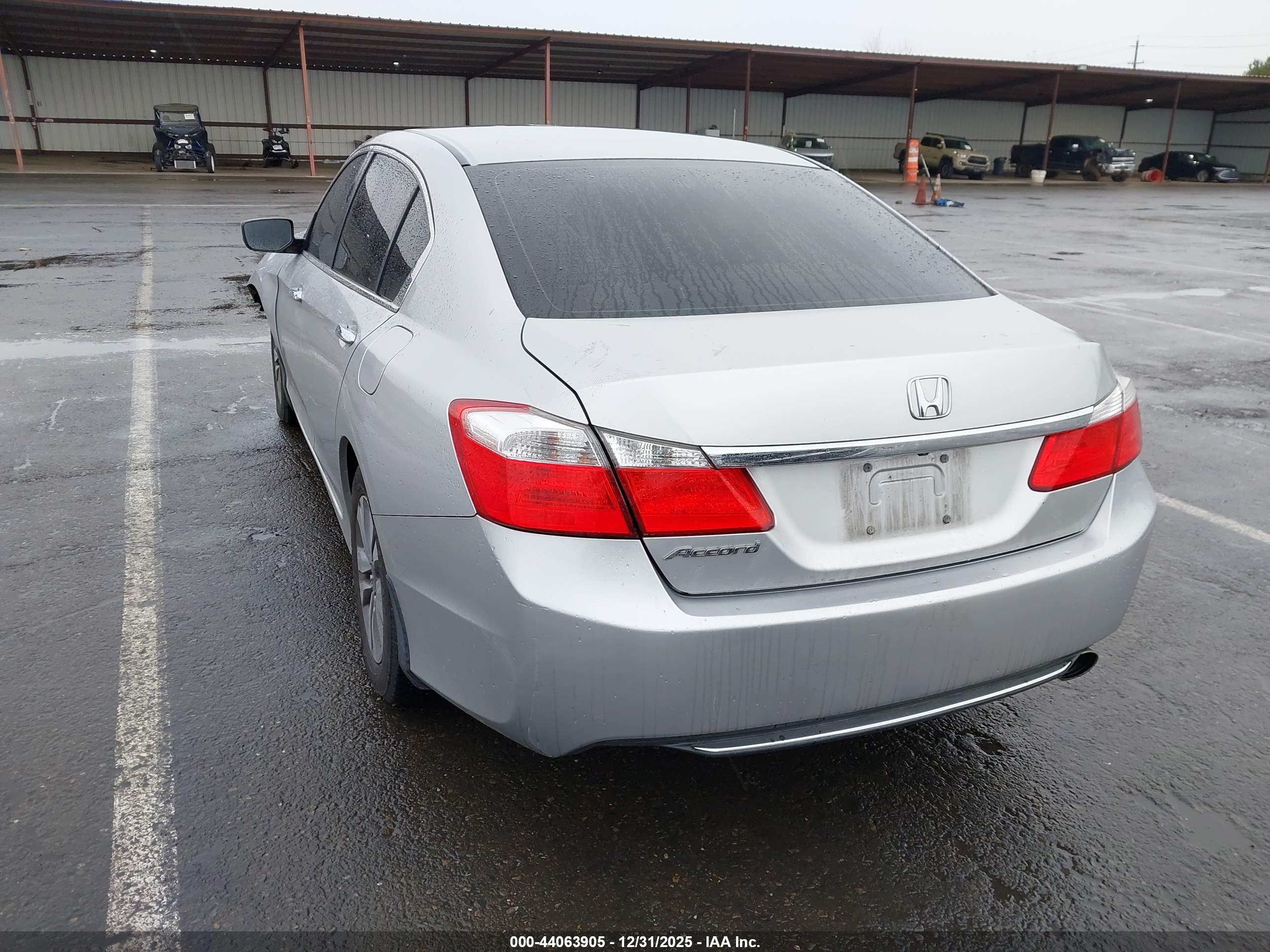 HONDA ACCORD image 3