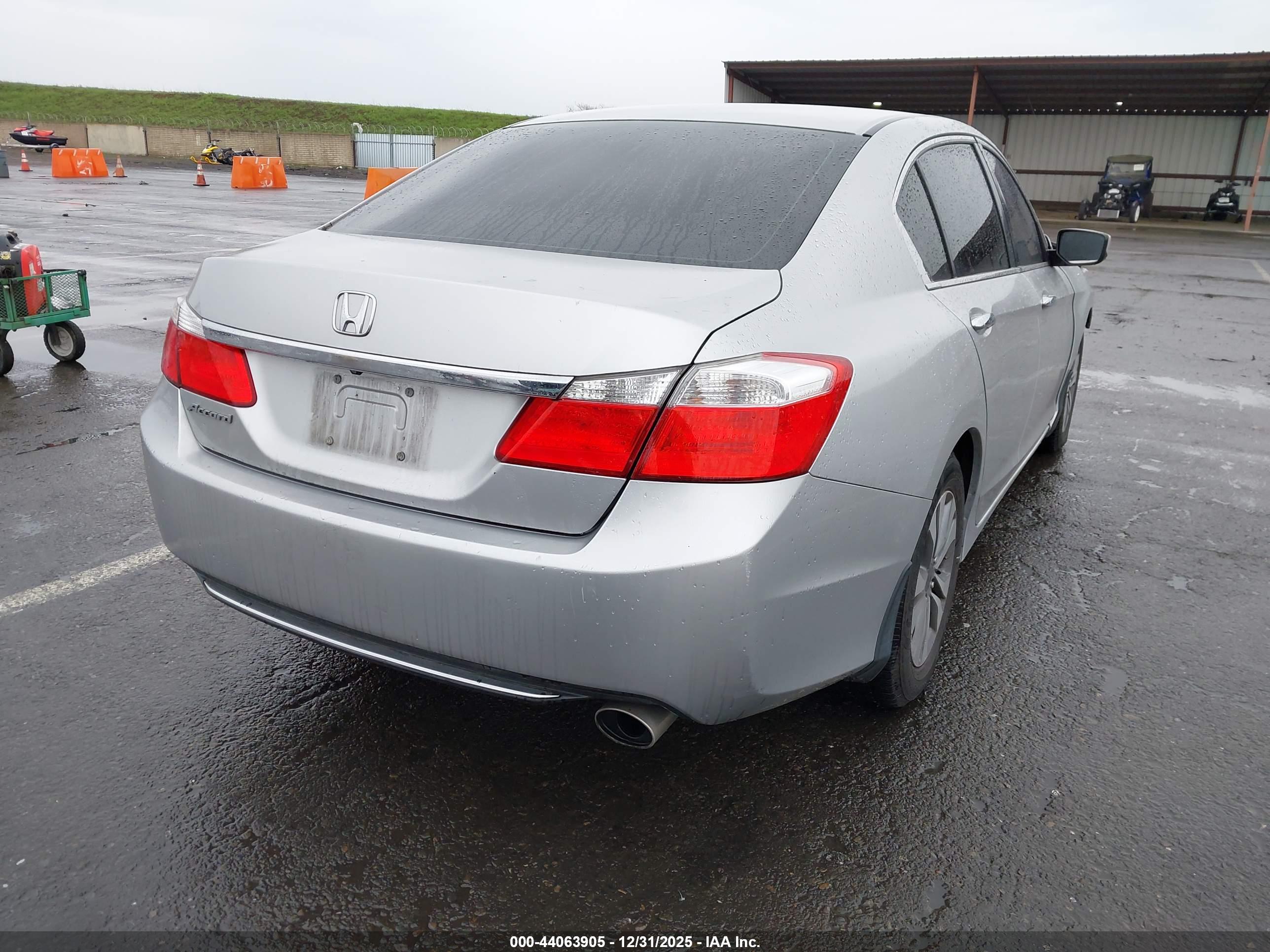 HONDA ACCORD image 4