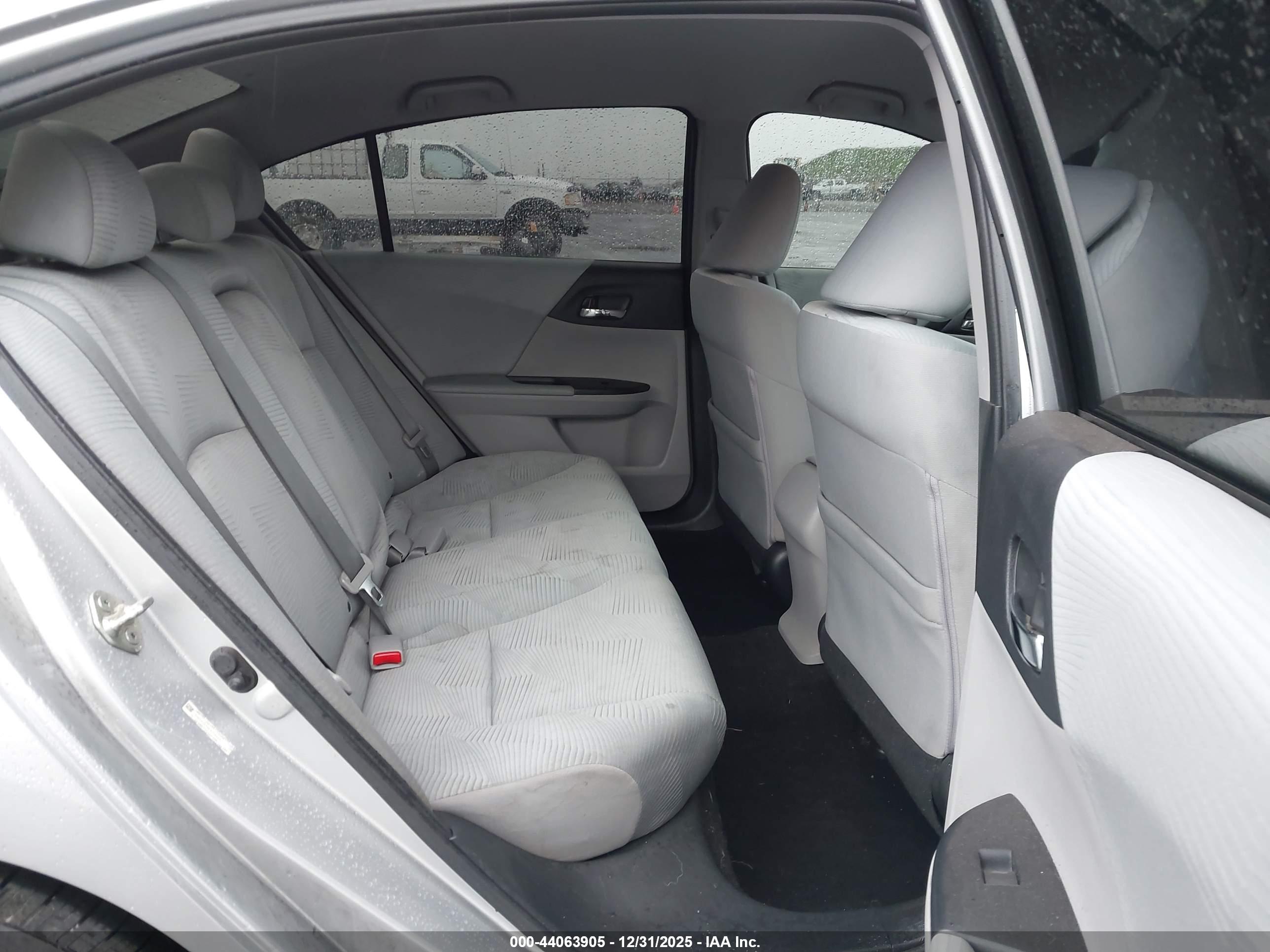 HONDA ACCORD image 8