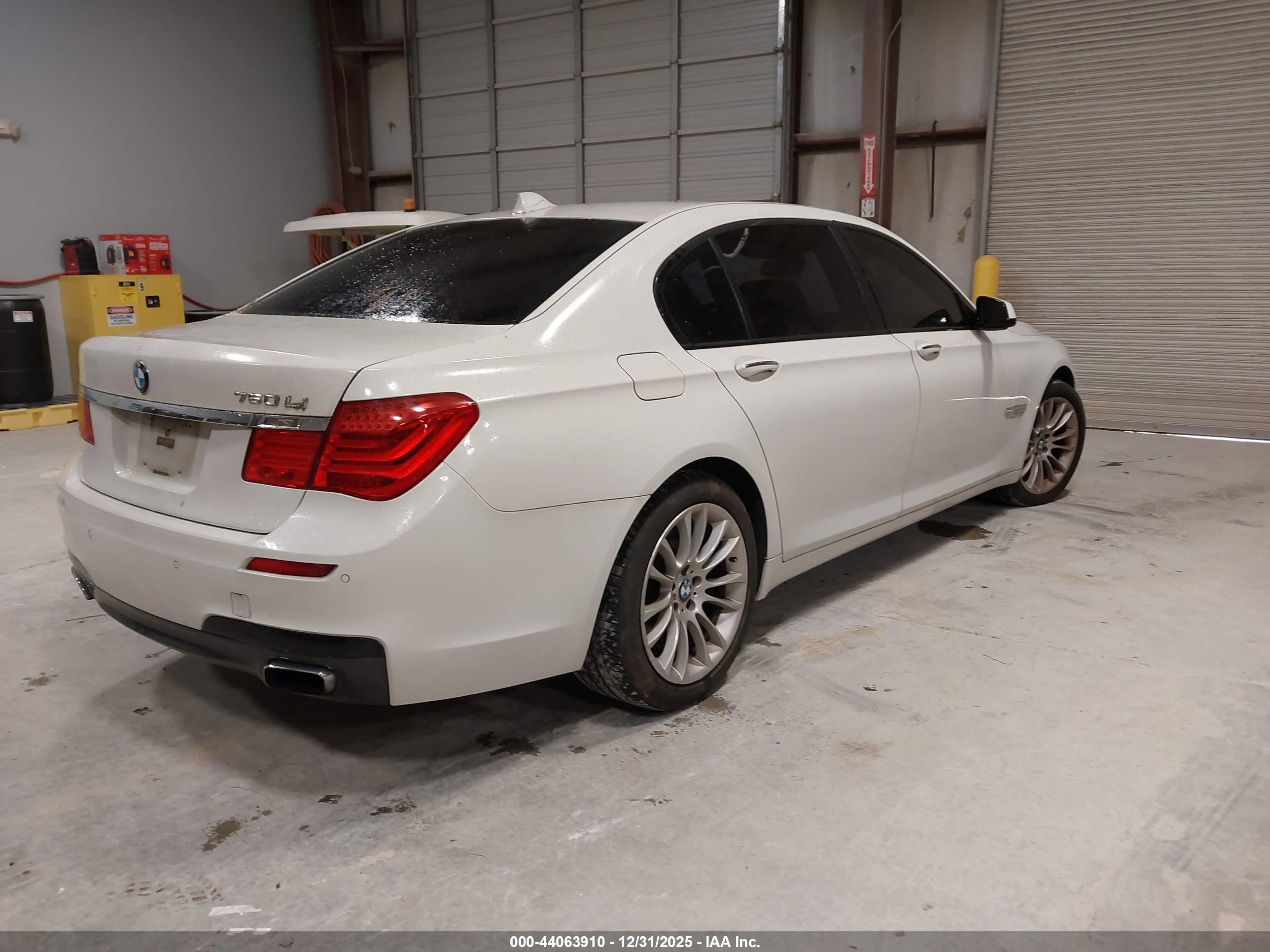 BMW 750LI image 4