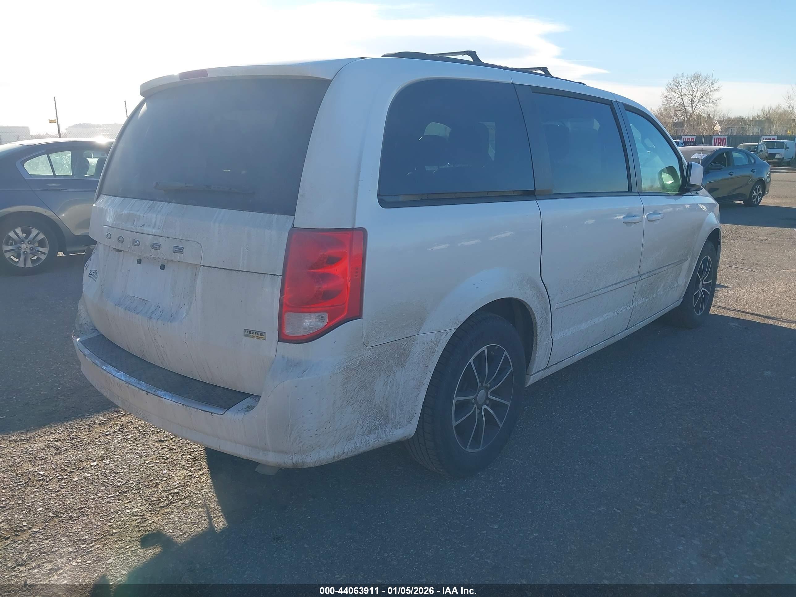 DODGE GRAND image 4