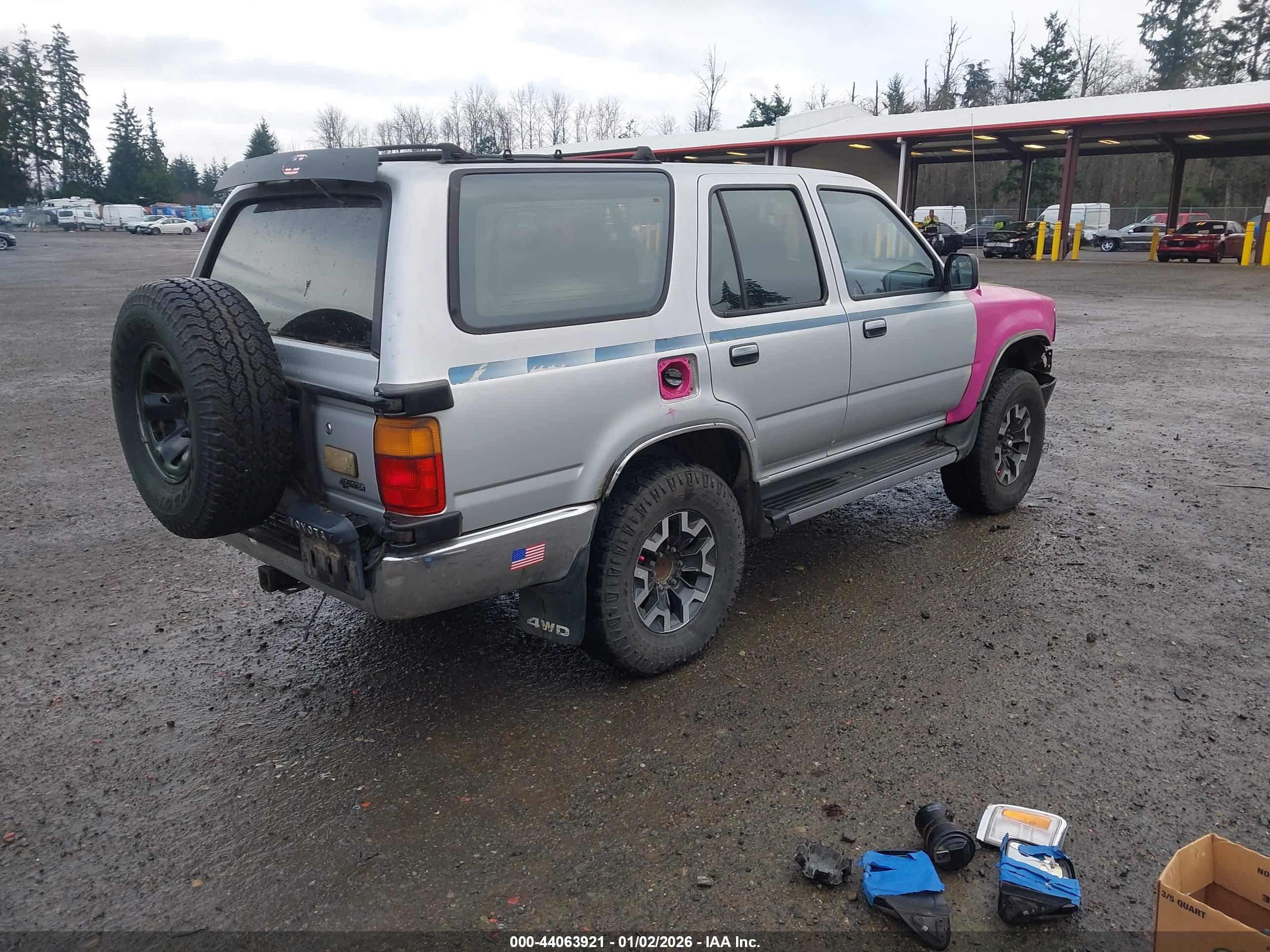 TOYOTA 4RUNNER image 4
