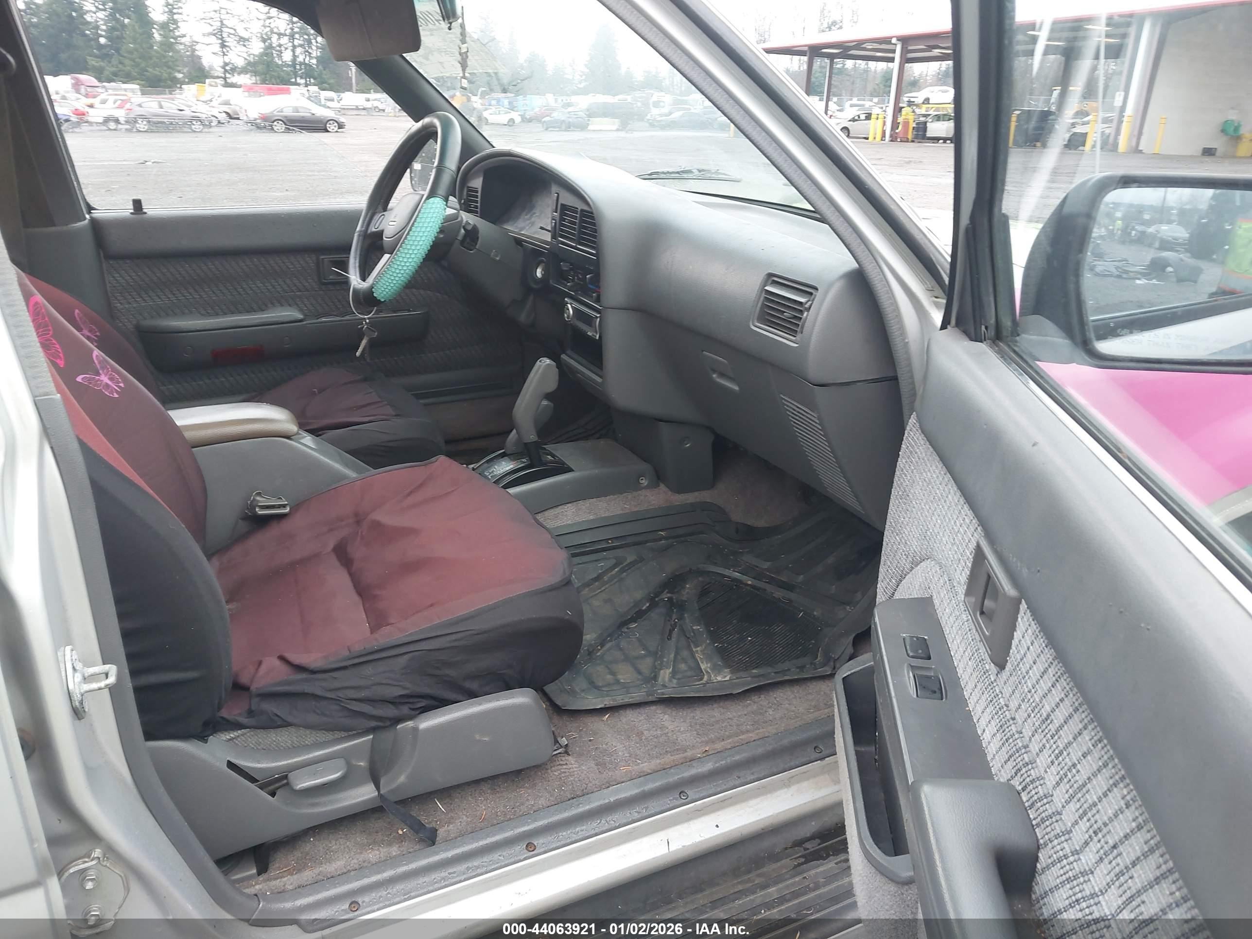 TOYOTA 4RUNNER image 5