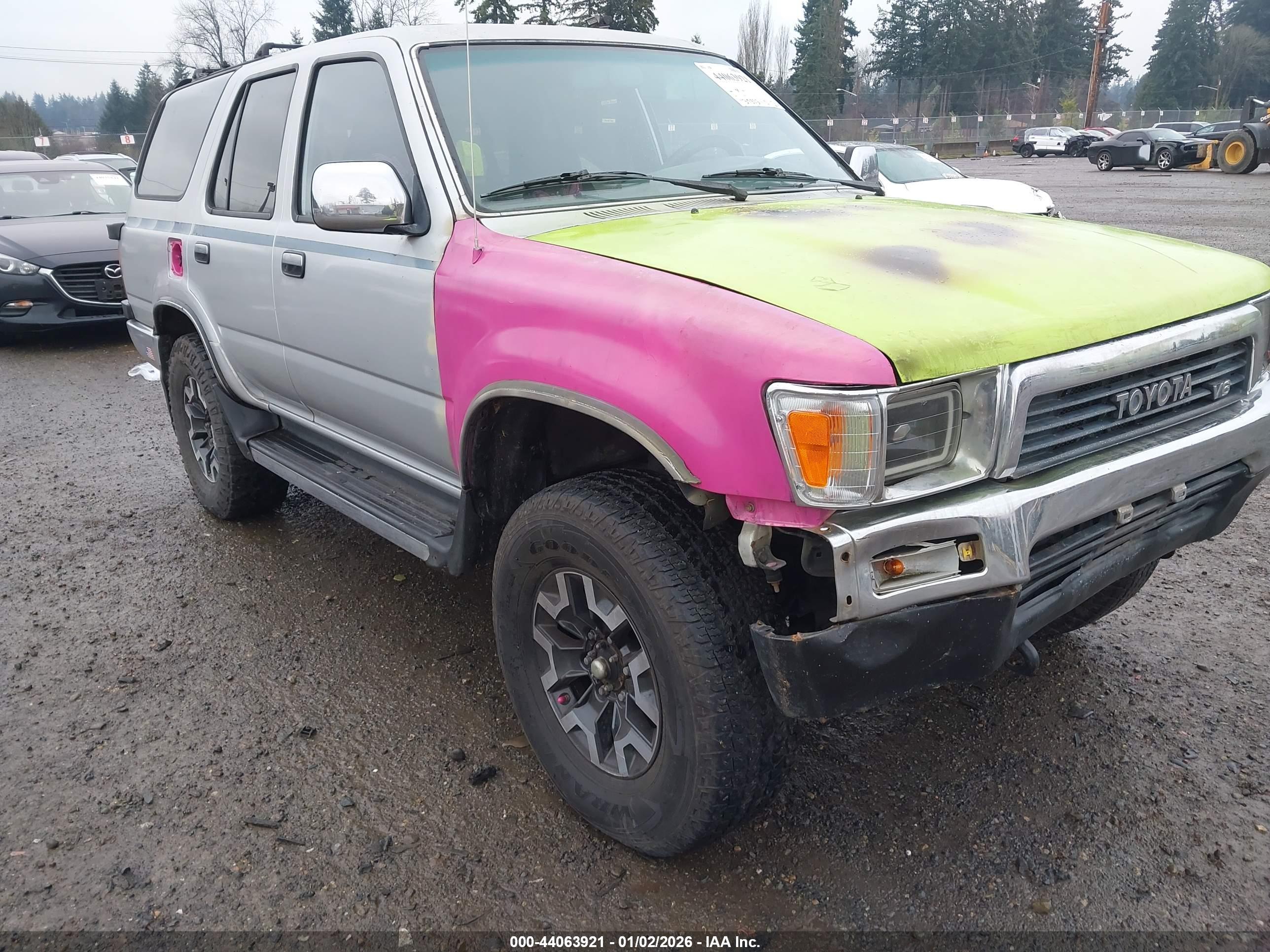 TOYOTA 4RUNNER image 6