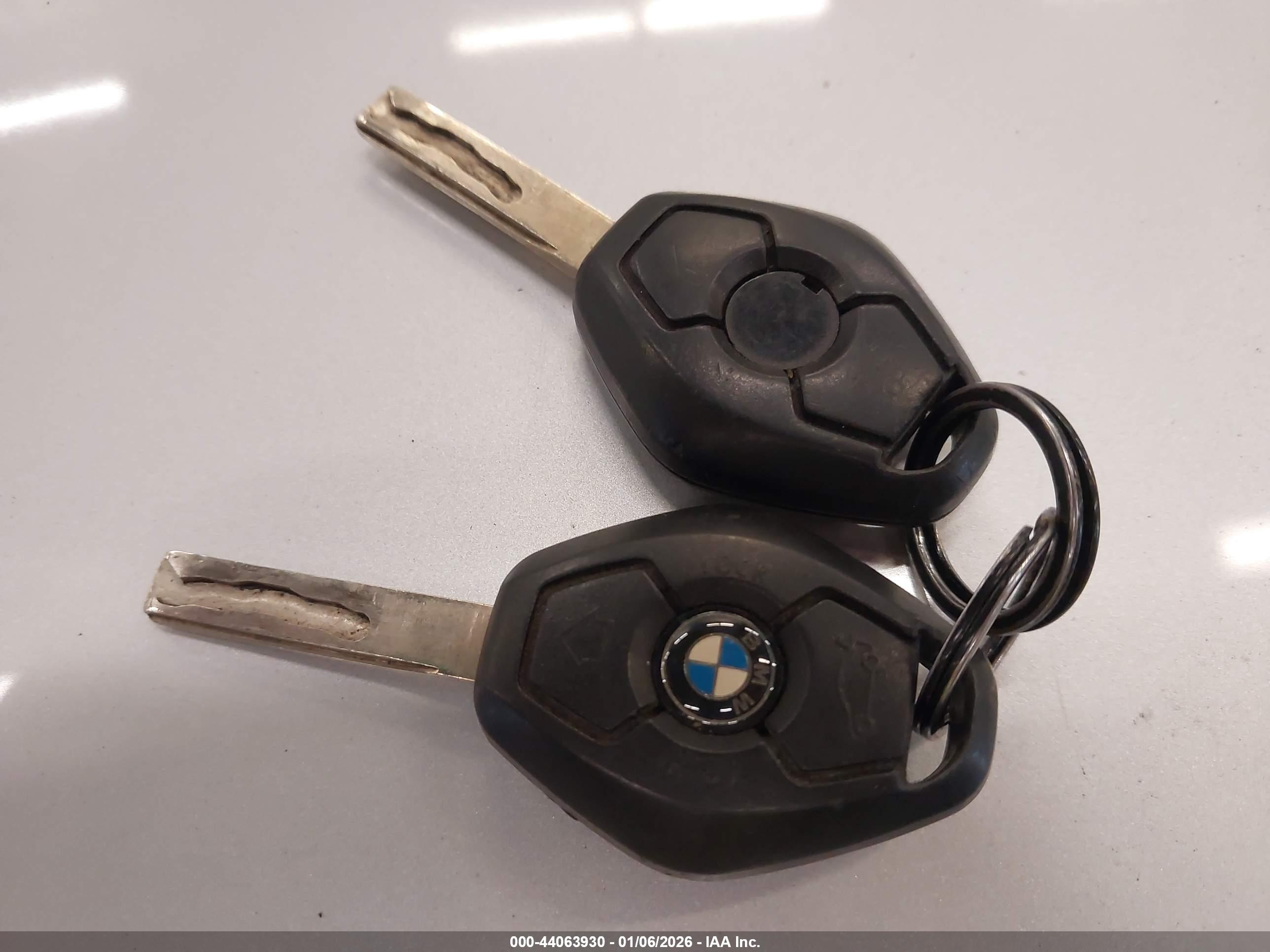 BMW 330I image 11