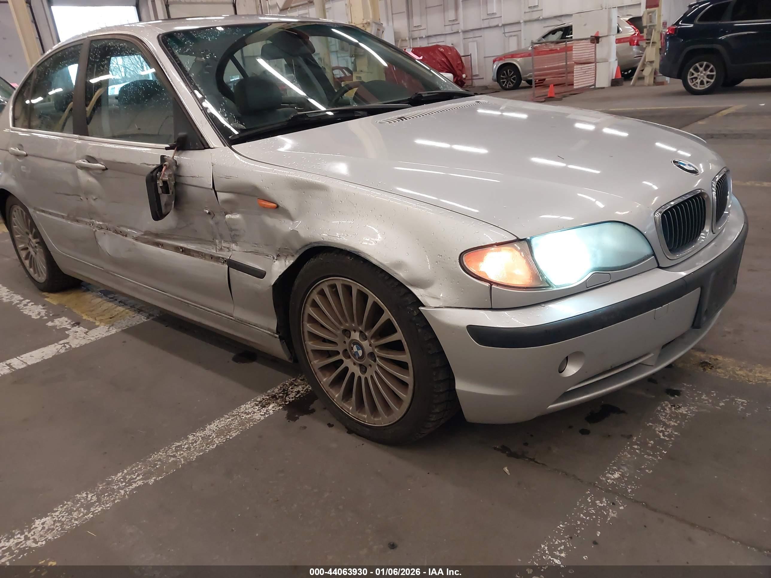 BMW 330I image 6